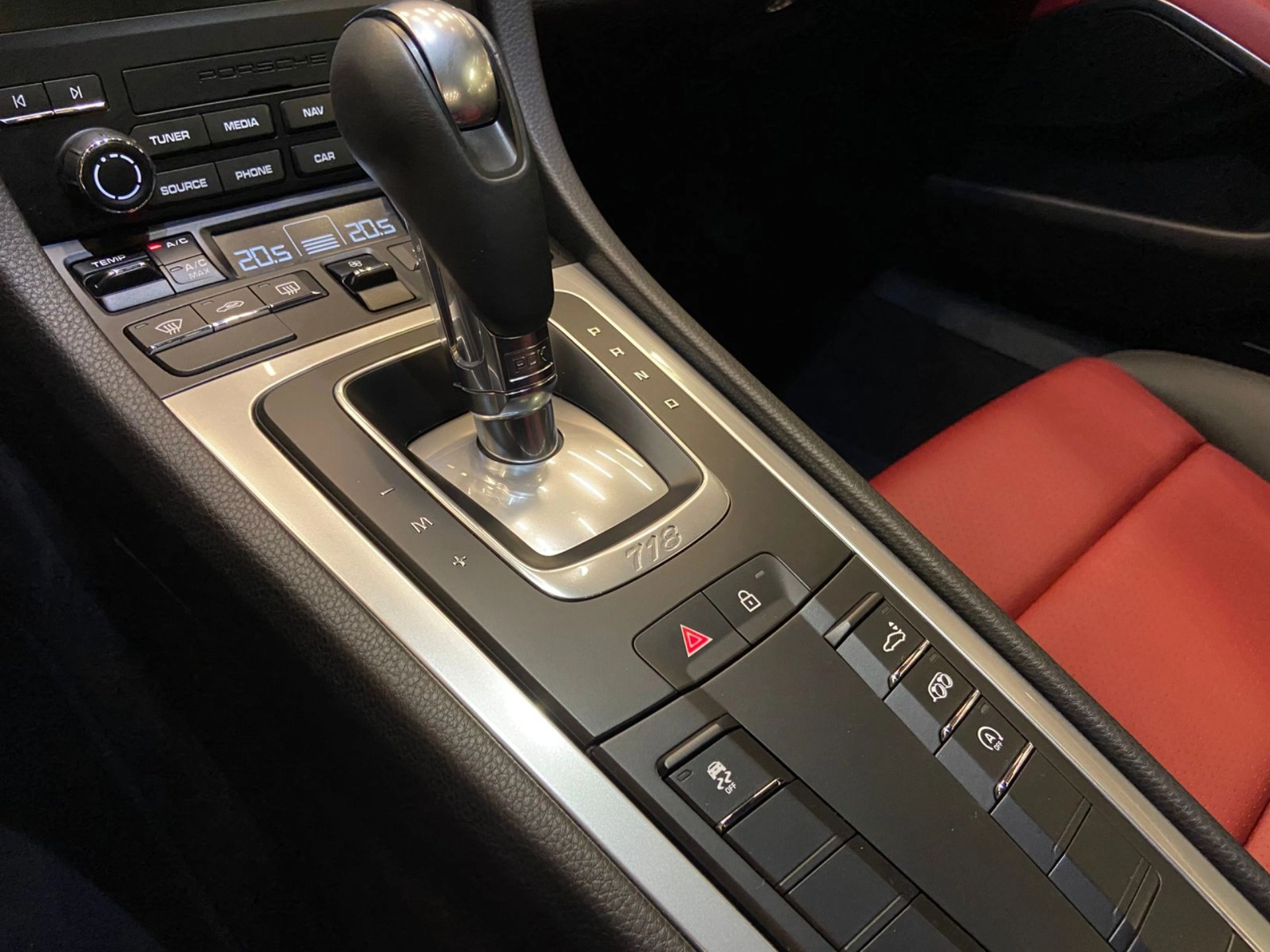 porsche 718 2.0 16V H4 GASOLINA CAYMAN PDK 2024