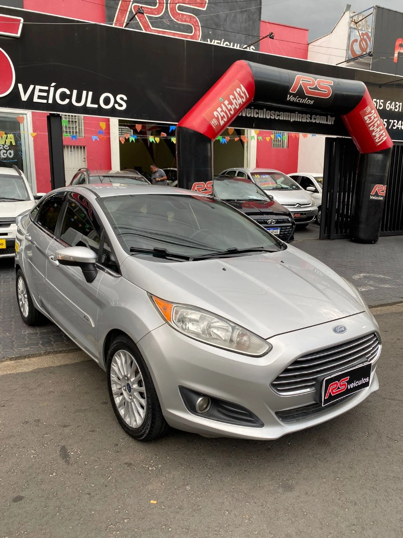 FORD FIESTA 1.6 TITANIUM SEDAN 16V FLEX 4P POWERSHIFT