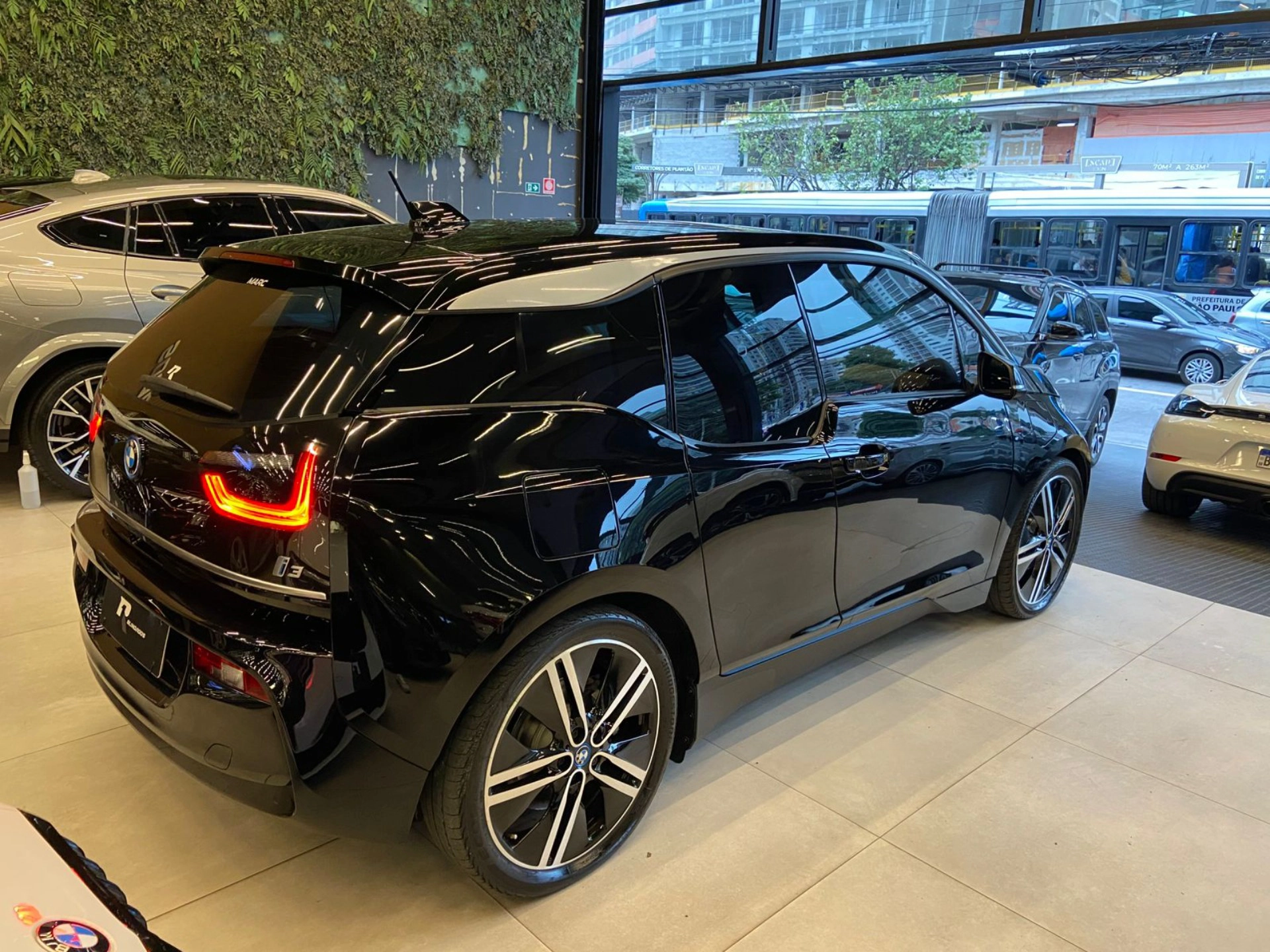 bmw I3 0.6 HÍBRIDO REX 4P AUTOMÁTICO 2020