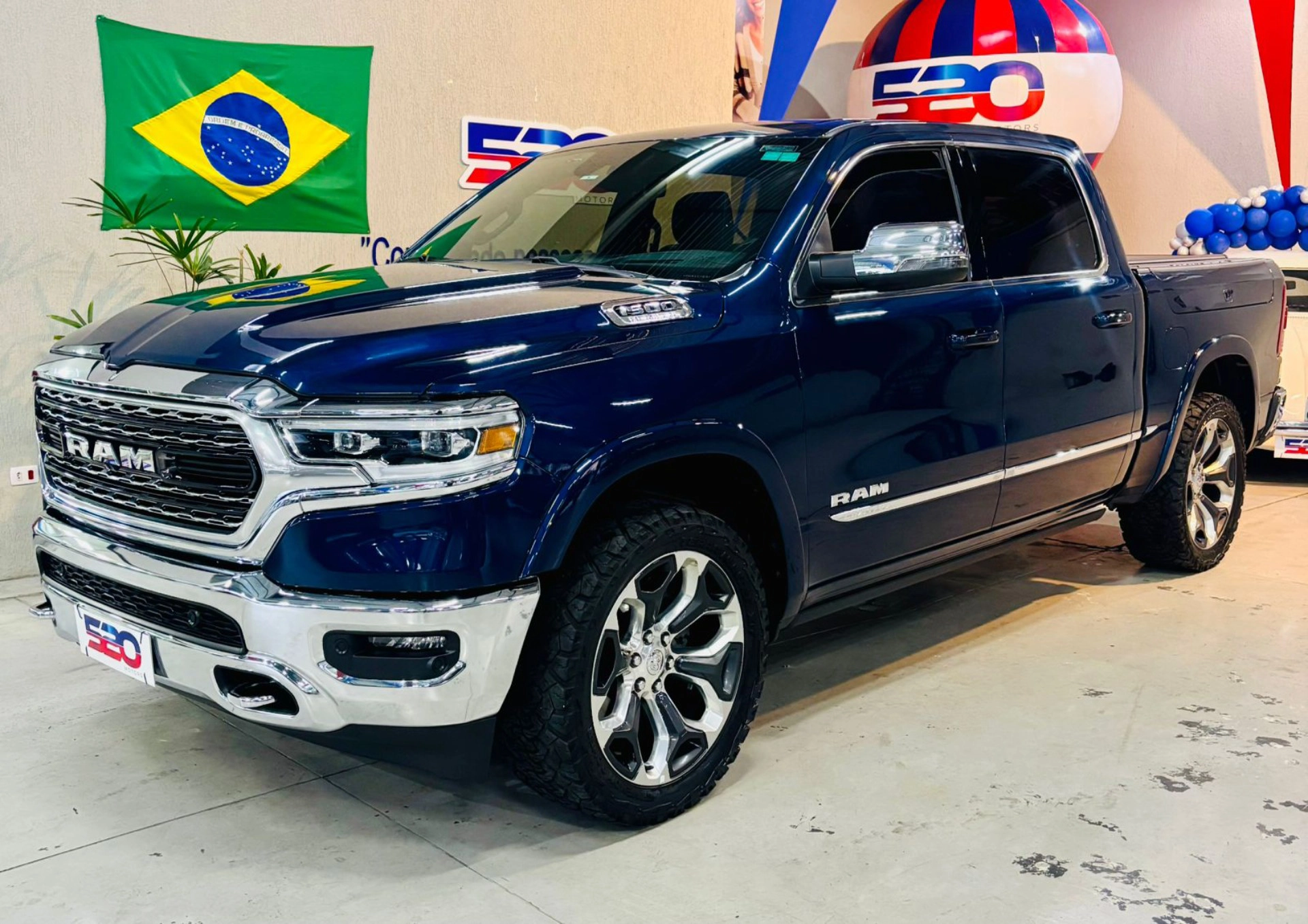 RAM 1500 5.7 V8 GASOLINA LIMITED CD 4X4 AUTOMÁTICO