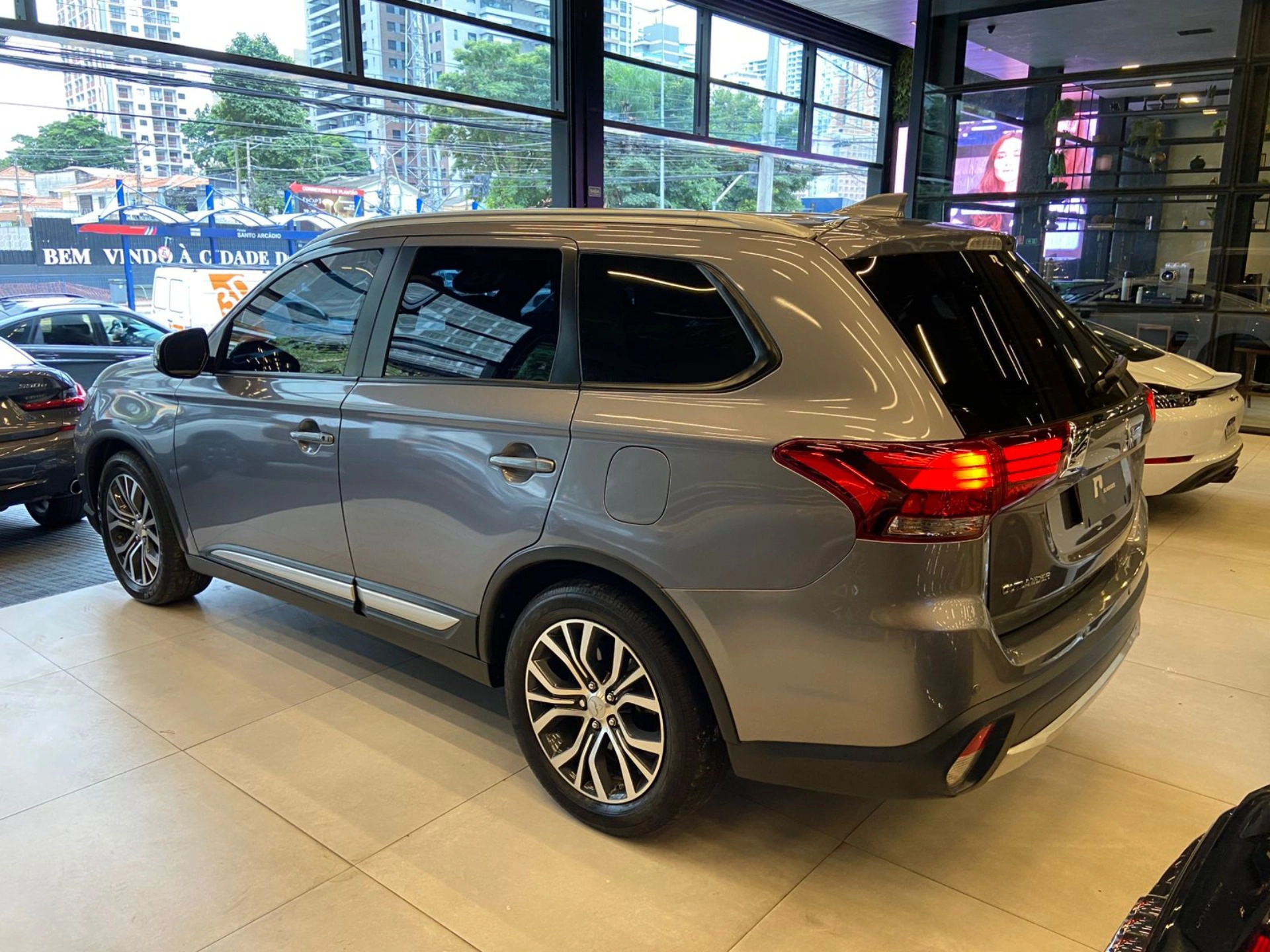 mitsubishi OUTLANDER 2.0 COMFORT 16V GASOLINA 4P AUTOMÁTICO 2018