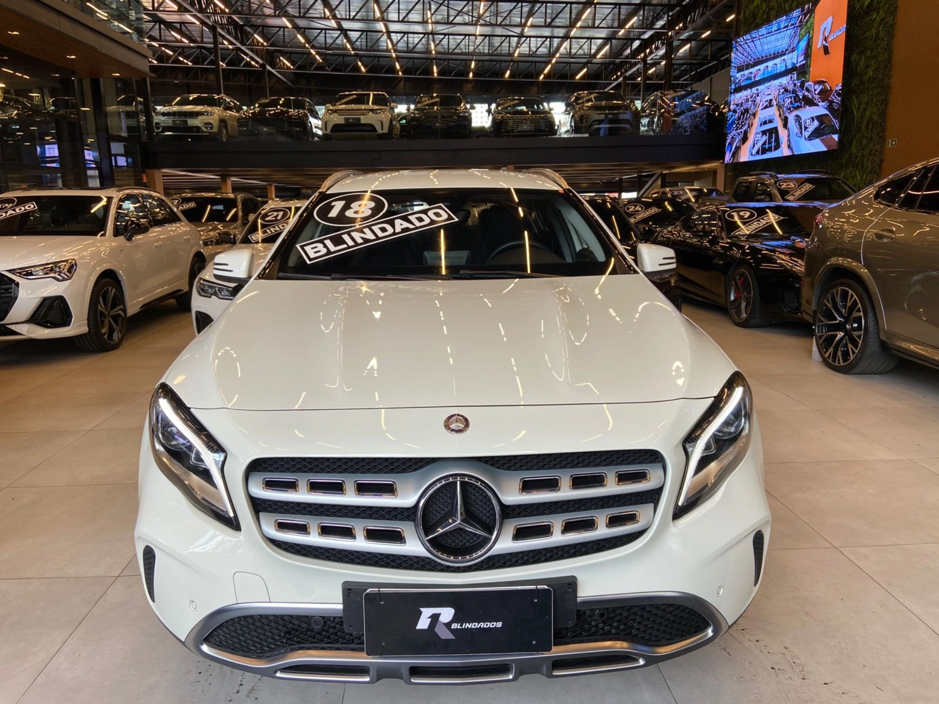 mercedes-benz GLA 200 1.6 CGI FLEX ADVANCE 7G-DCT 2018