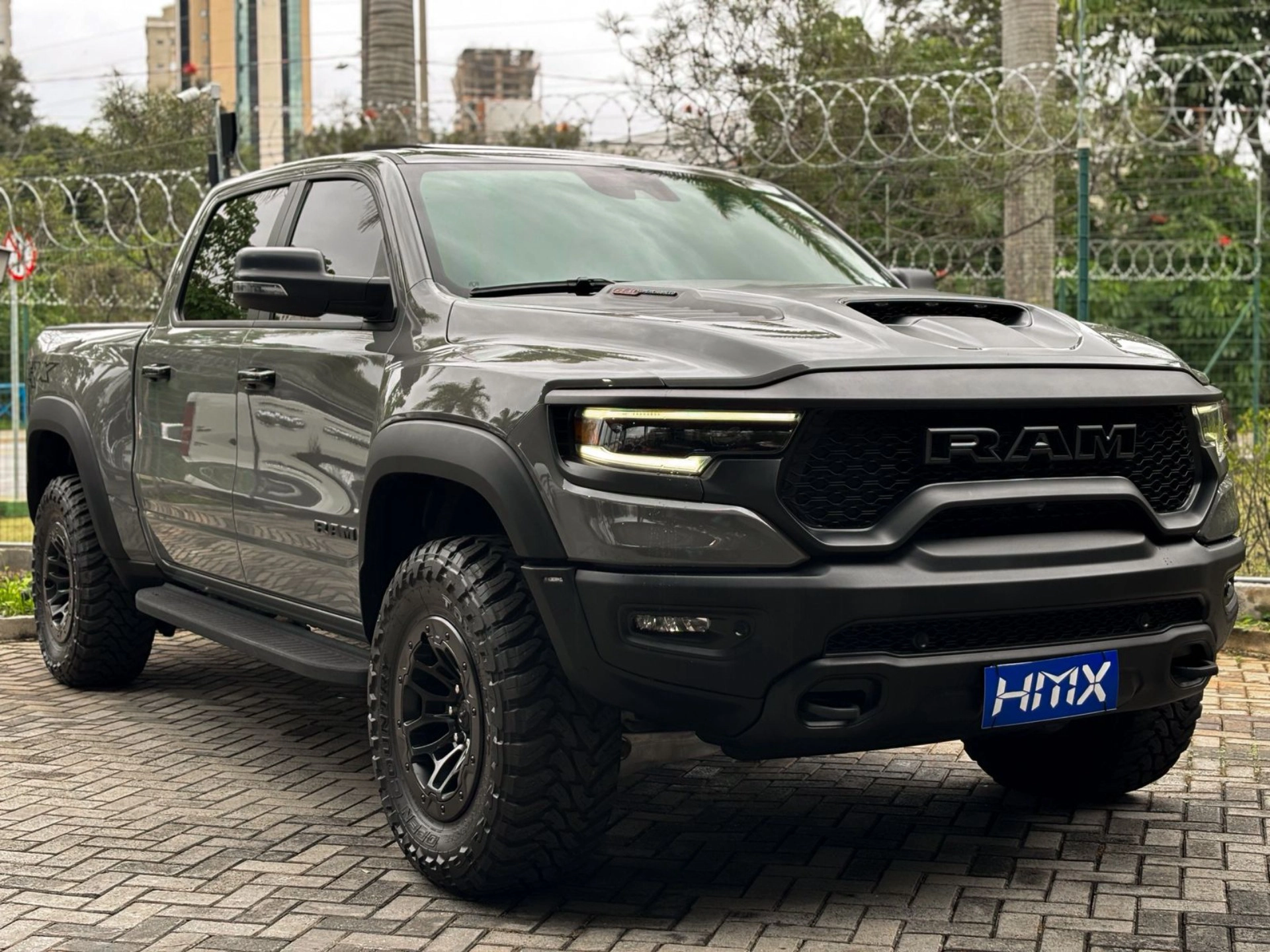 RAM 1500 6.2 V8 GASOLINA TRX CD 4X4 AUTOMÁTICO