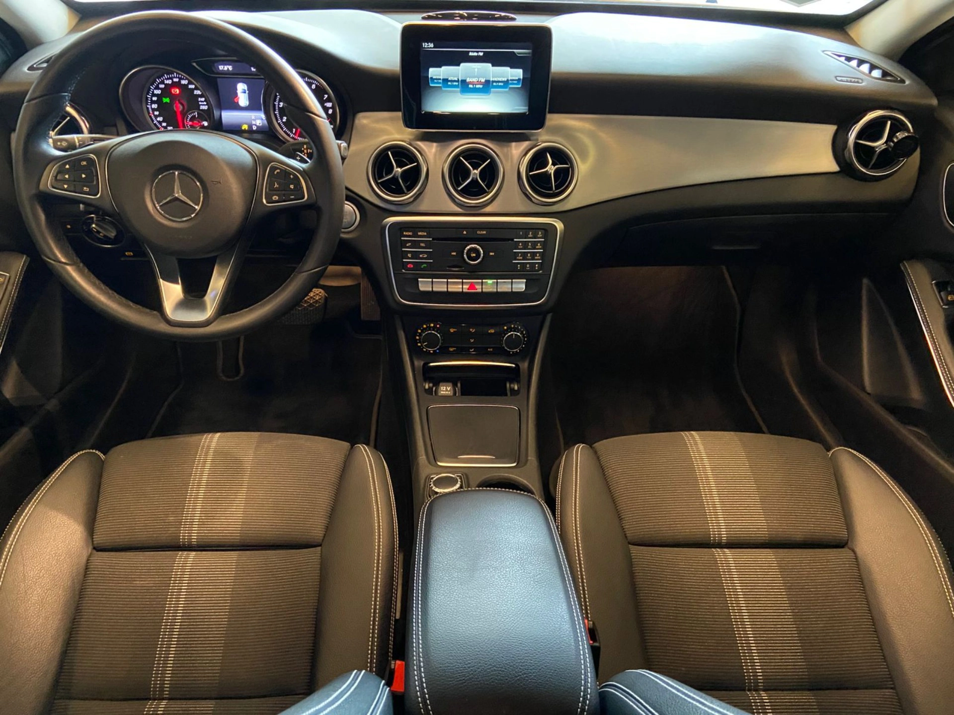 mercedes-benz GLA 200 1.6 CGI FLEX ADVANCE 7G-DCT 2018