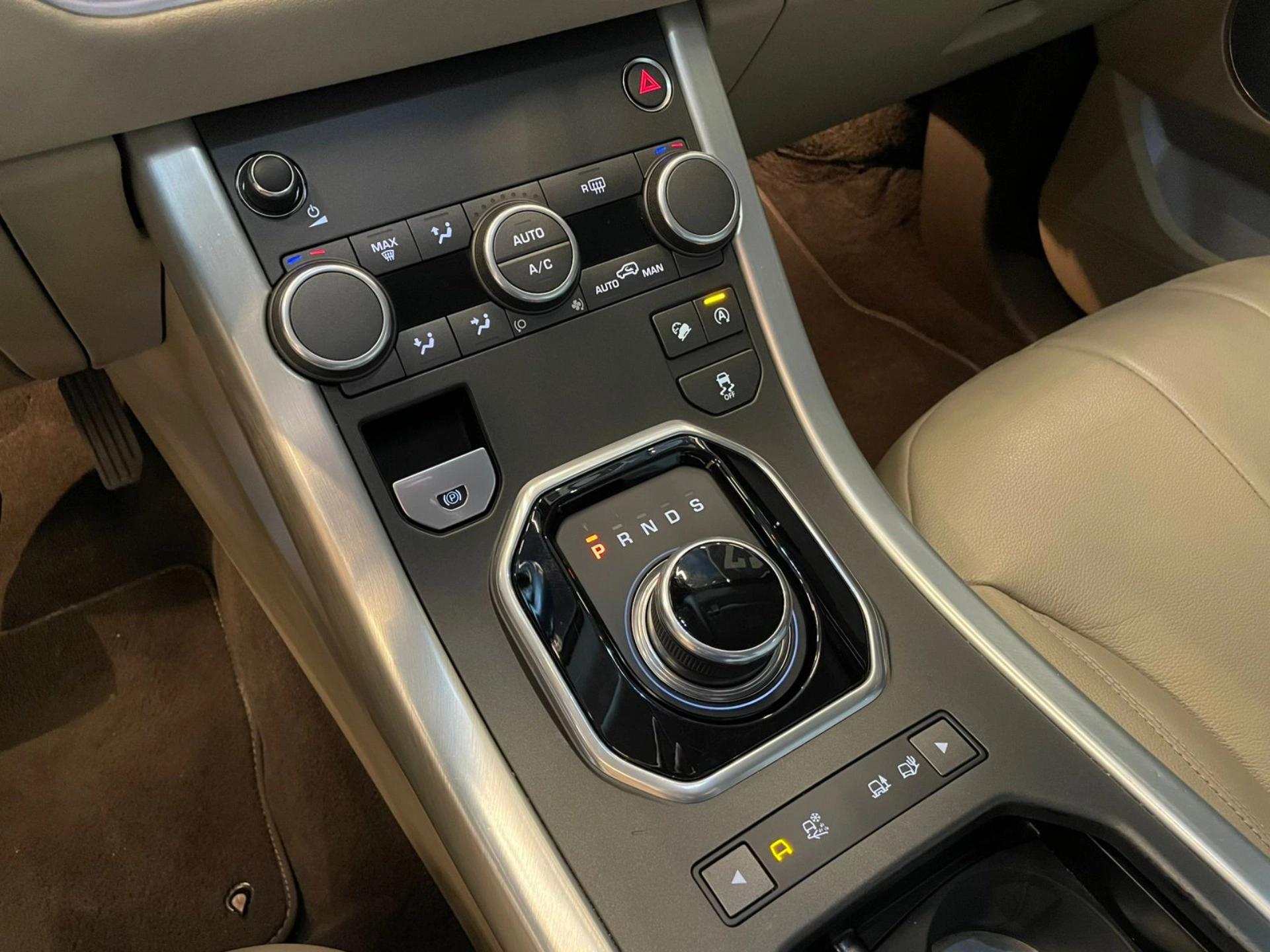 land rover RANGE ROVER EVOQUE 2.0 SE 4WD 16V GASOLINA 4P AUTOMÁTICO 2017