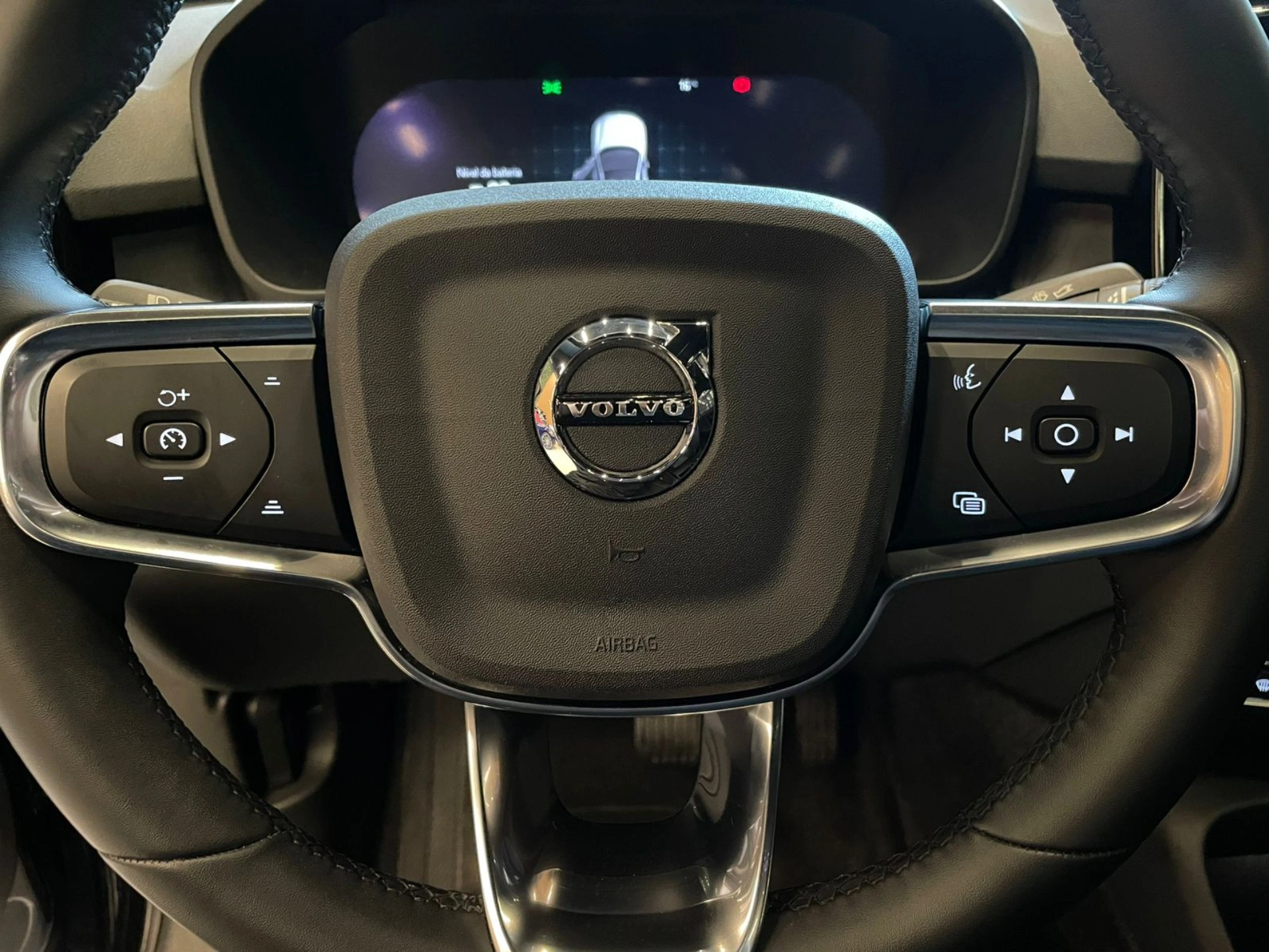 volvo C40 P6 RECHARGE ELECTRIC PLUS 2024