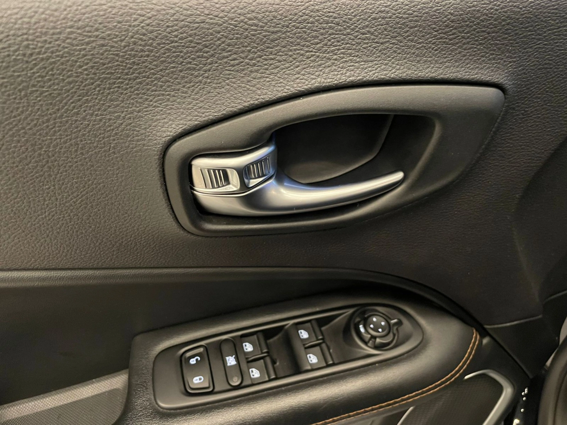 jeep COMPASS 2.0 16V FLEX LIMITED AUTOMÁTICO 2020