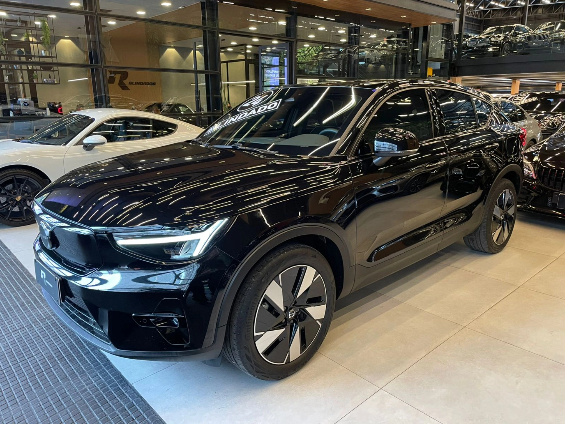 volvo C40 P6 RECHARGE ELECTRIC PLUS 2024