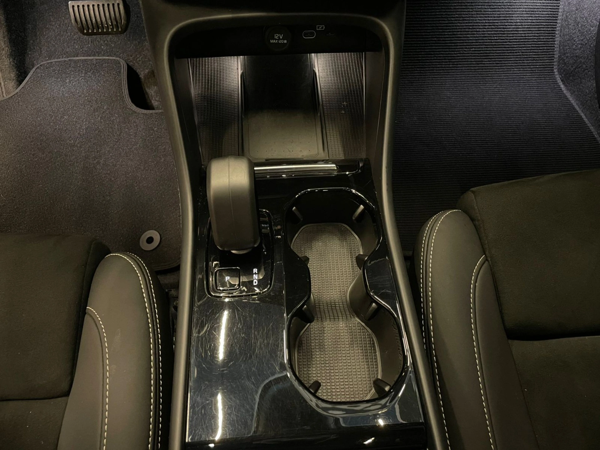 volvo C40 P6 RECHARGE ELECTRIC PLUS 2024