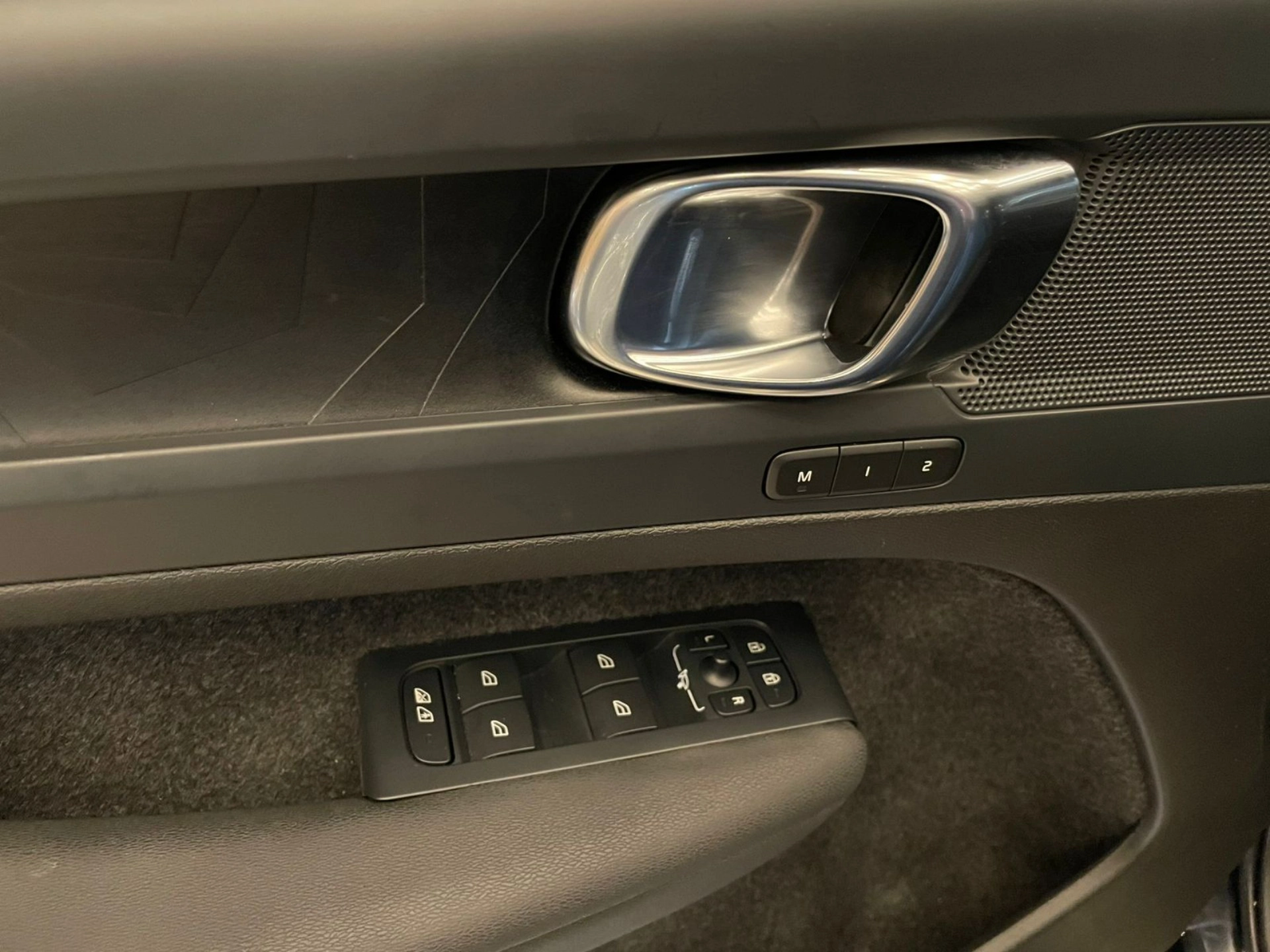 volvo C40 P6 RECHARGE ELECTRIC PLUS 2024