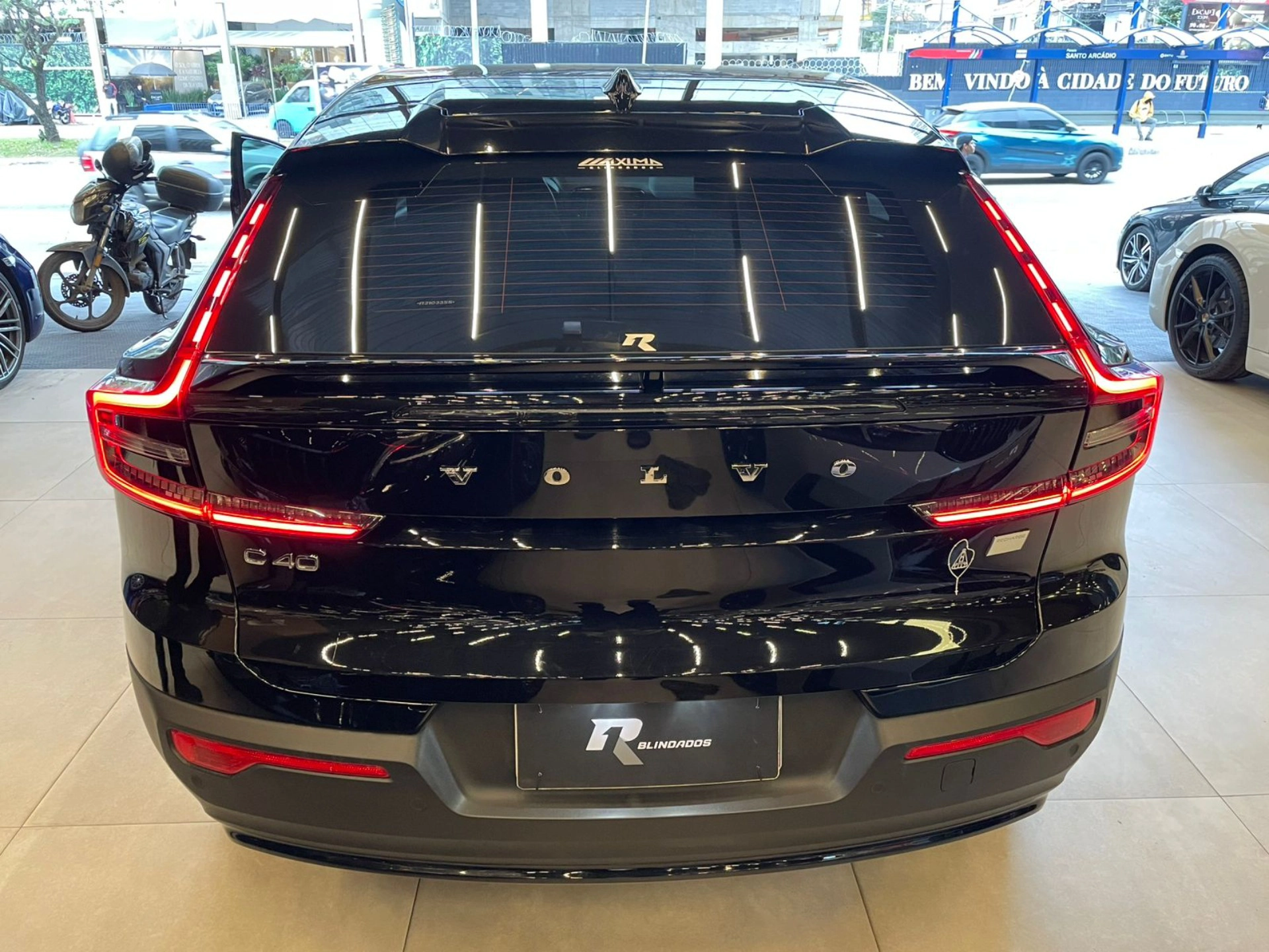 volvo C40 P6 RECHARGE ELECTRIC PLUS 2024
