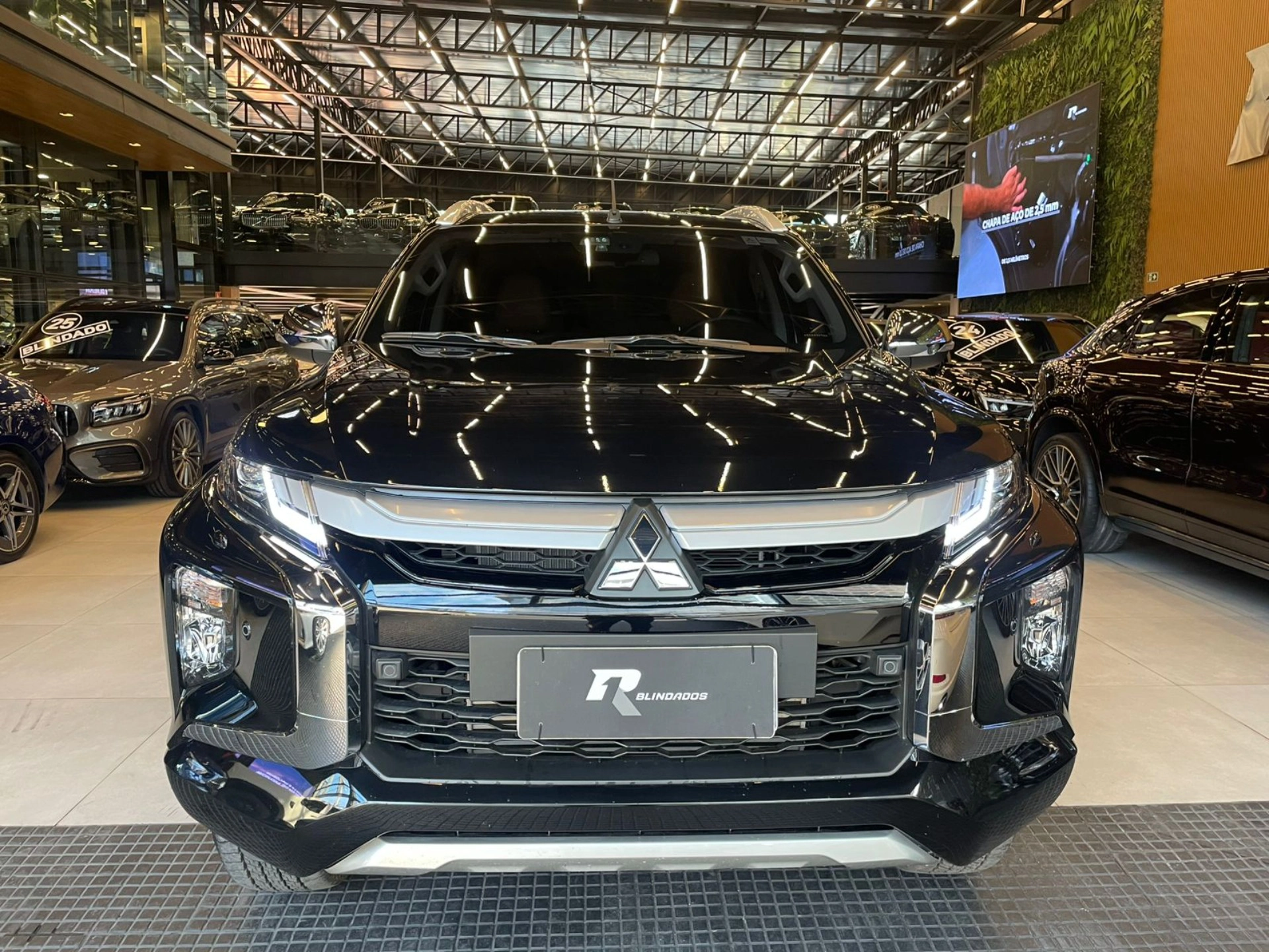mitsubishi L200 TRITON 2.4 16V TURBO DIESEL SPORT HPE-S CD 4P 4X4 AUTOMÁTICO 2025