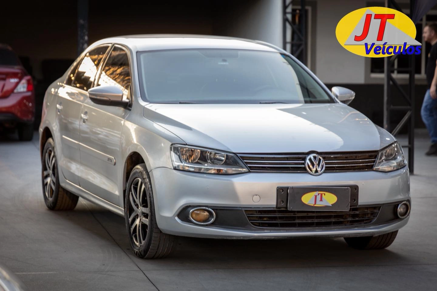 VOLKSWAGEN JETTA 2.0 COMFORTLINE FLEX 4P TIPTRONIC