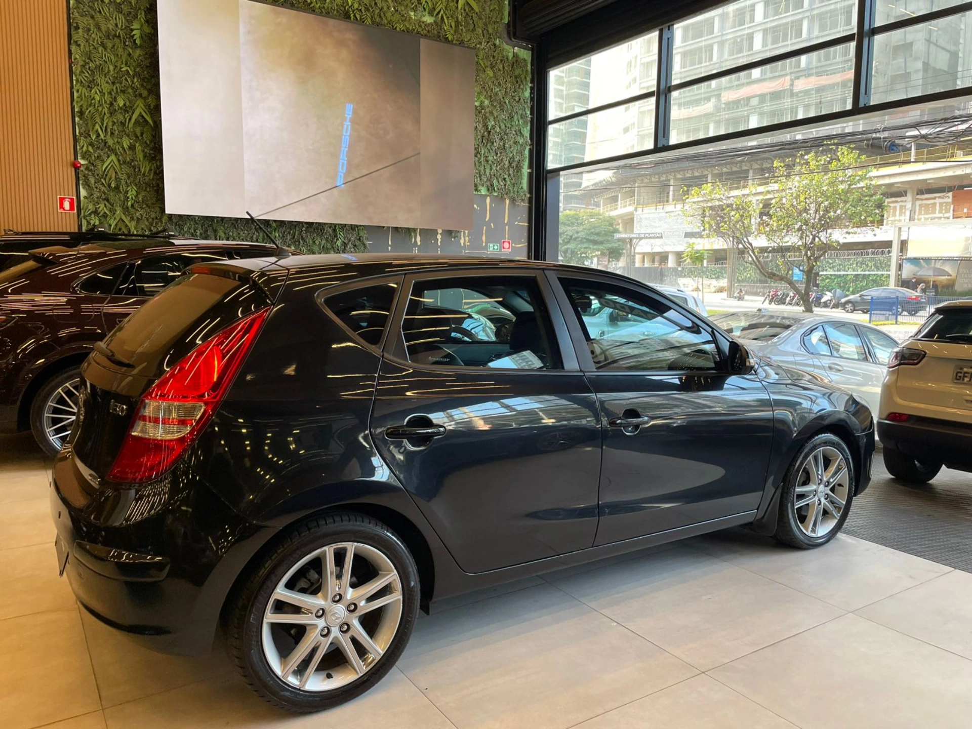 hyundai I30 2.0 MPI 16V GASOLINA 4P AUTOMÁTICO 2010