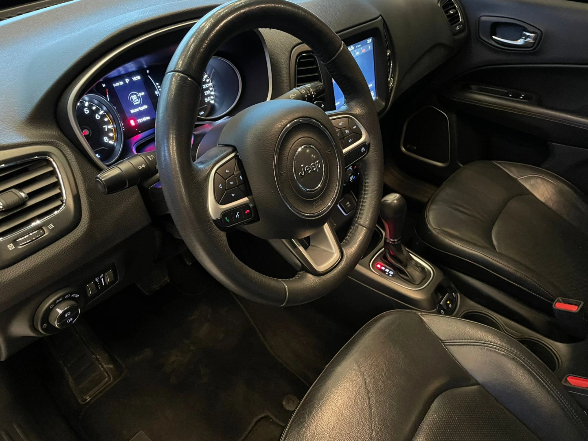 jeep COMPASS 2.0 16V FLEX LONGITUDE AUTOMÁTICO 2018