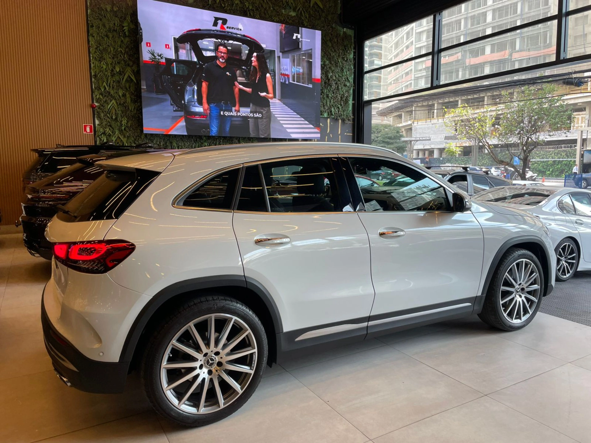 mercedes-benz GLA 200 1.3 GCI GASOLINA AMG LINE 7G-DCT 2023