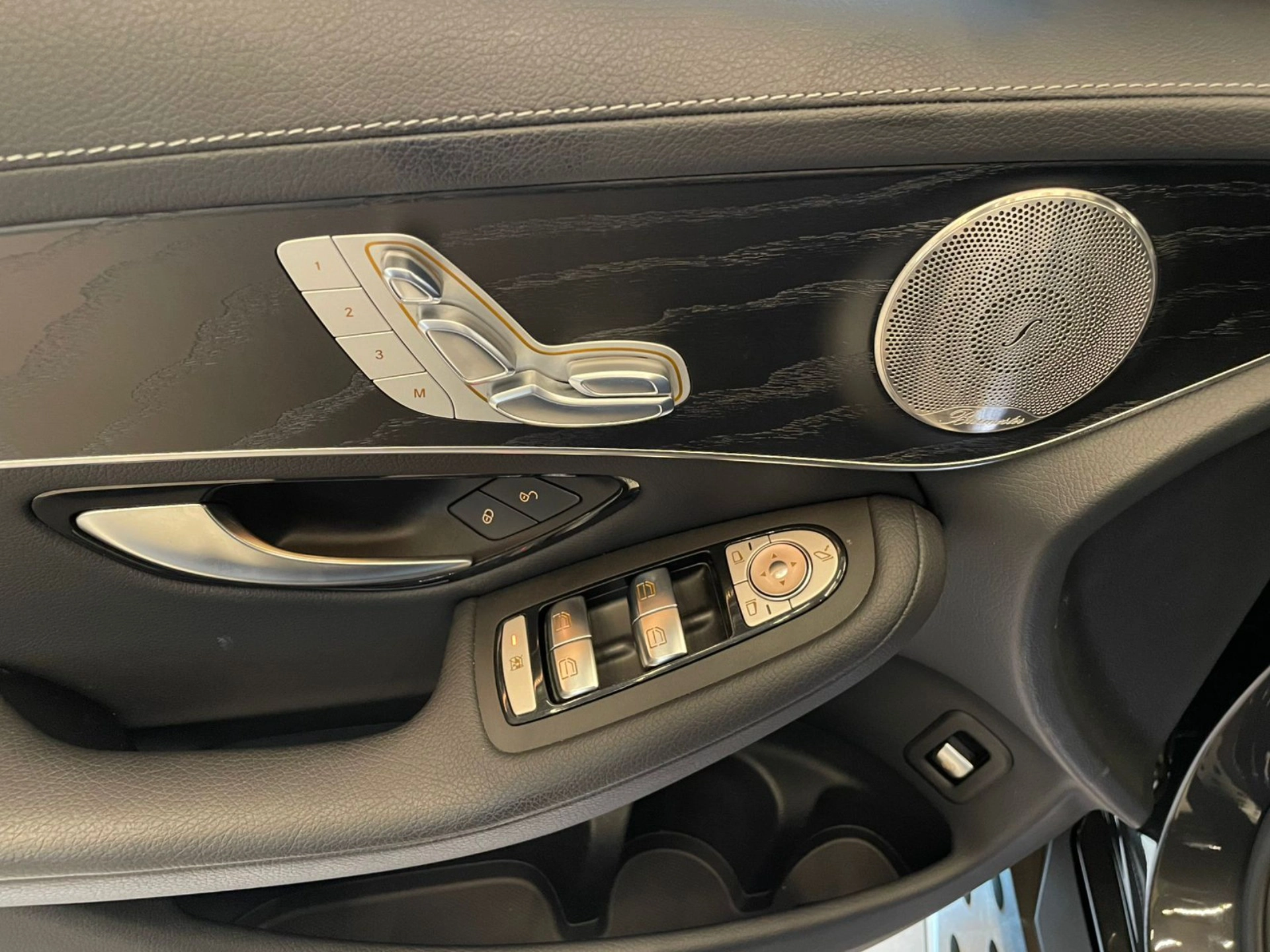 mercedes-benz GLC 300 2.0 CGI GASOLINA COUPÉ 4MATIC 9G-TRONIC 2021