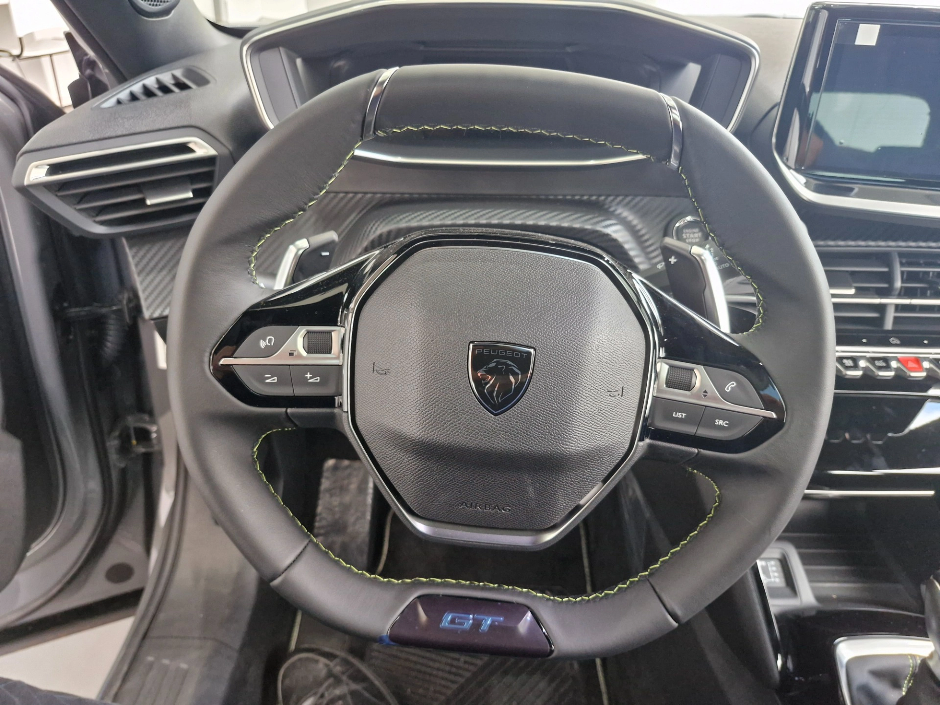 PEUGEOT-2008-1.0 TURBO 200 FLEX GT CVT