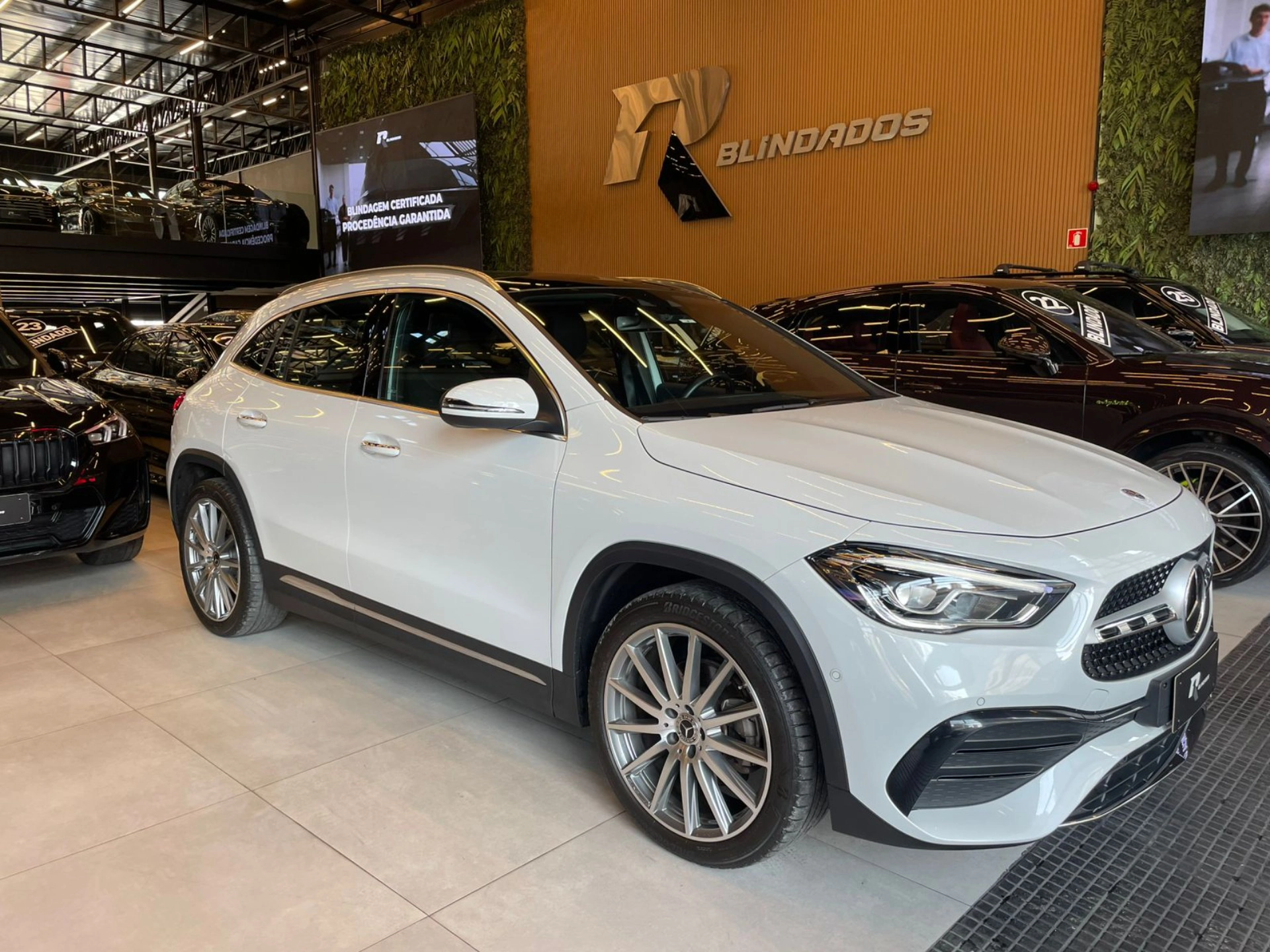 mercedes-benz GLA 200 1.3 GCI GASOLINA AMG LINE 7G-DCT 2023