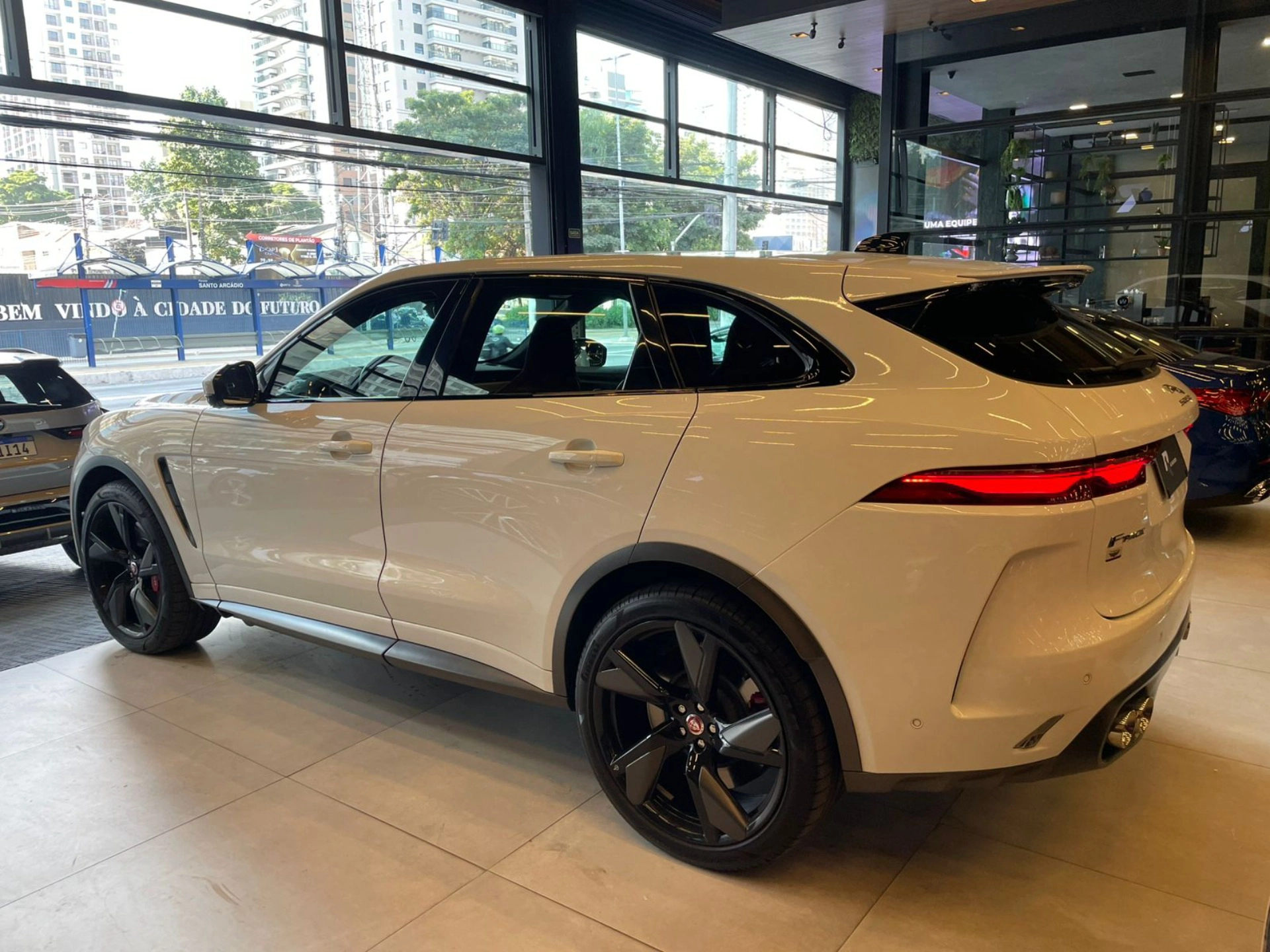 jaguar F-PACE 5.0 V8 SUPERCHARGED SVR AWD 4P AUTOMÁTICO 2022