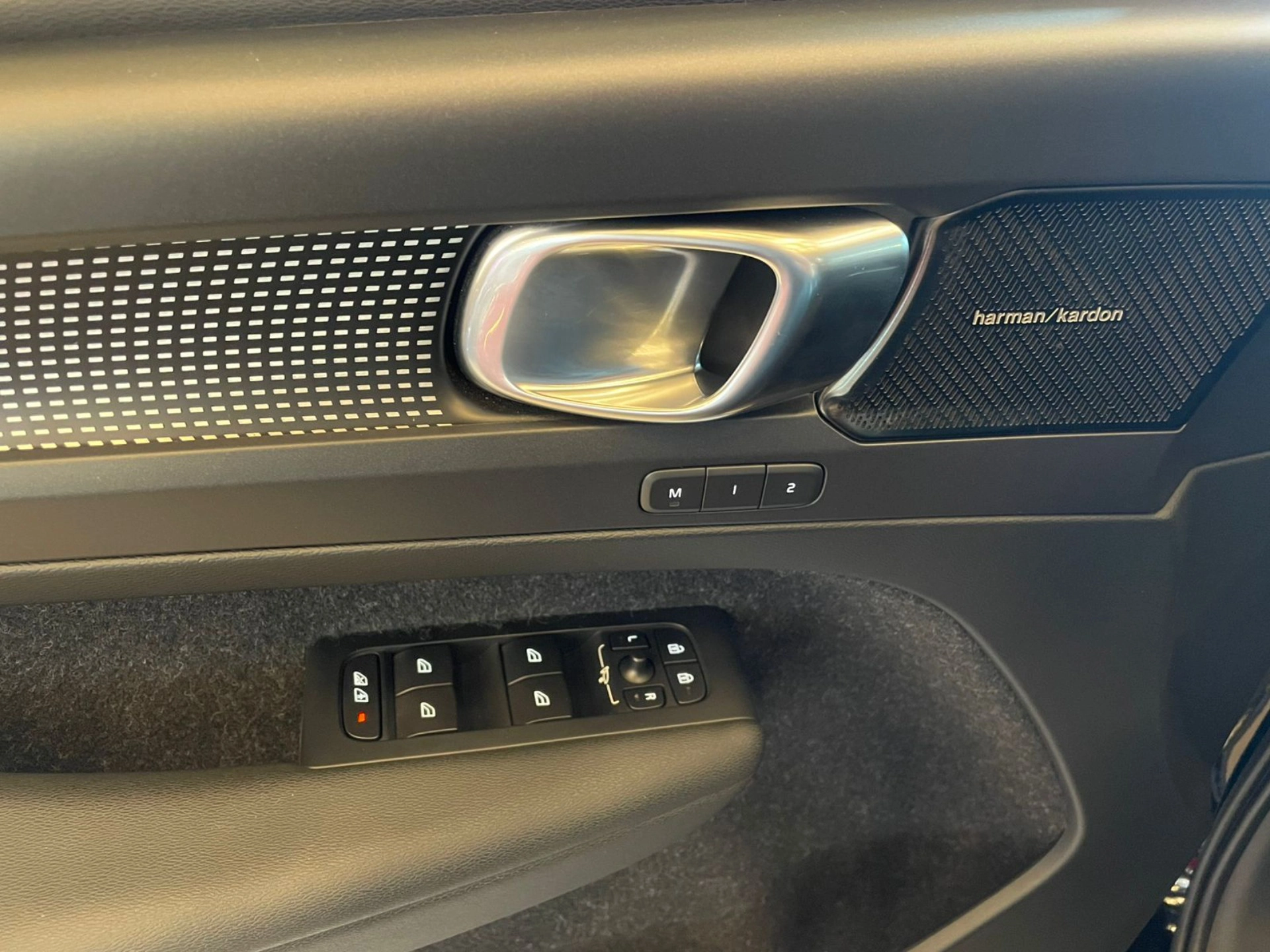 volvo XC40 2.0 T5 GASOLINA EDIÇÃO ESPECIAL AWD GEARTRONIC 2020