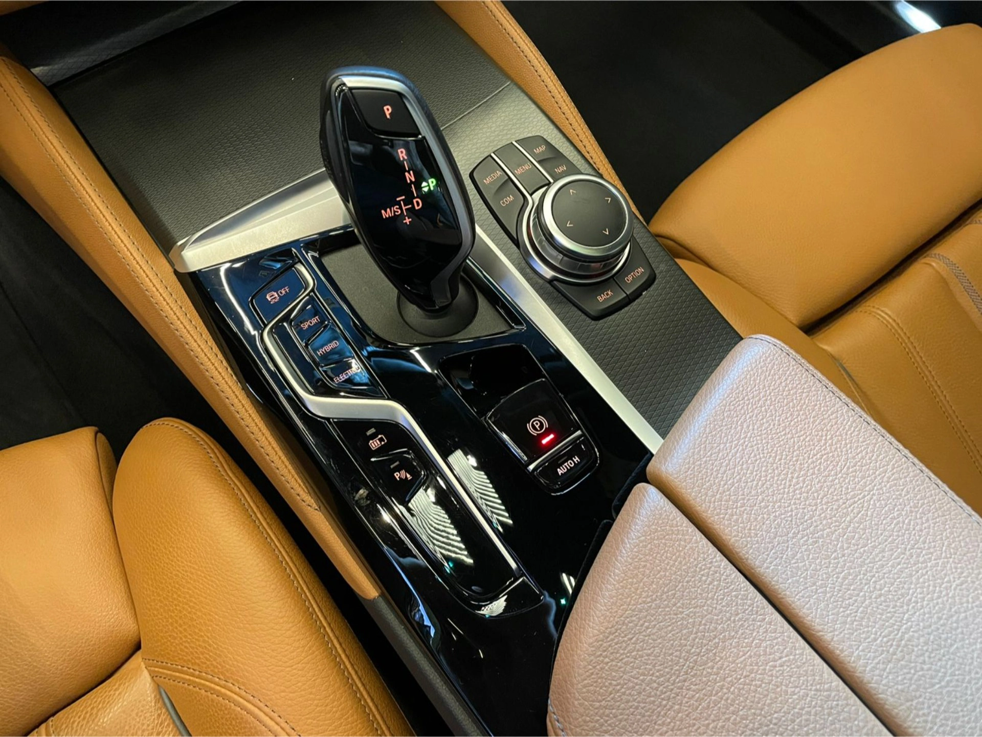 bmw 530E 2.0 16V TWINPOWER HÍBRIDO M SPORT AUTOMÁTICO 2023