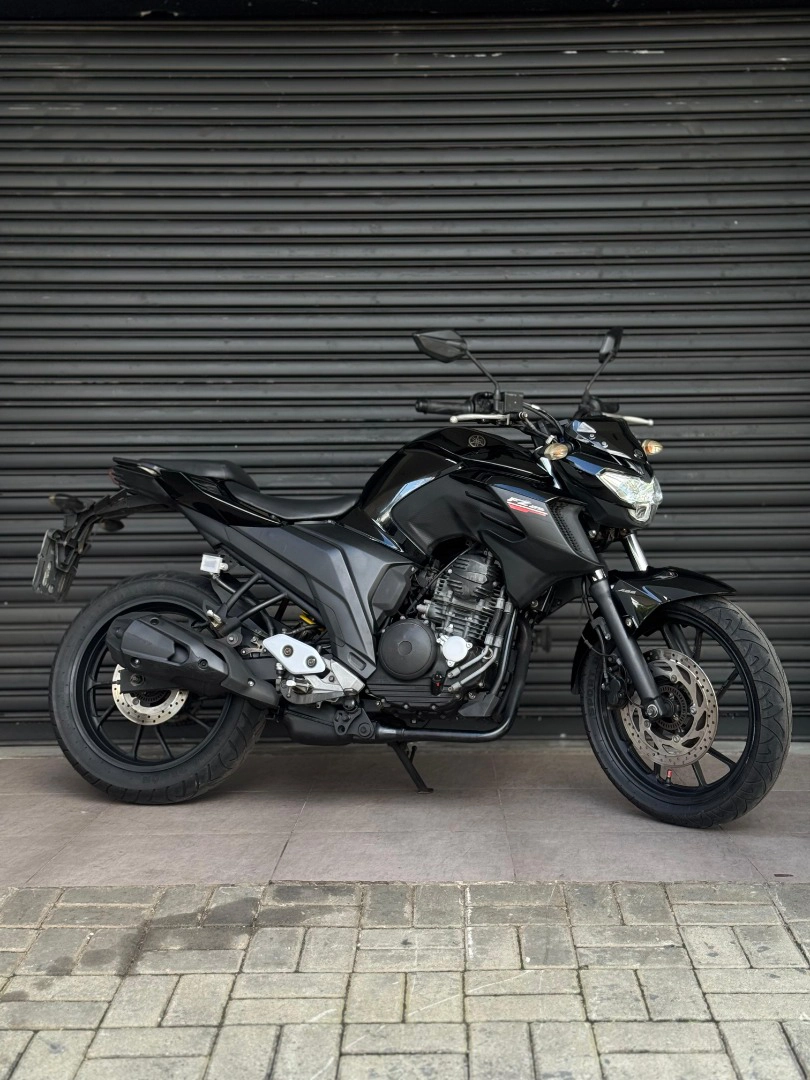 YAMAHA FZ25 FAZER ABS Street