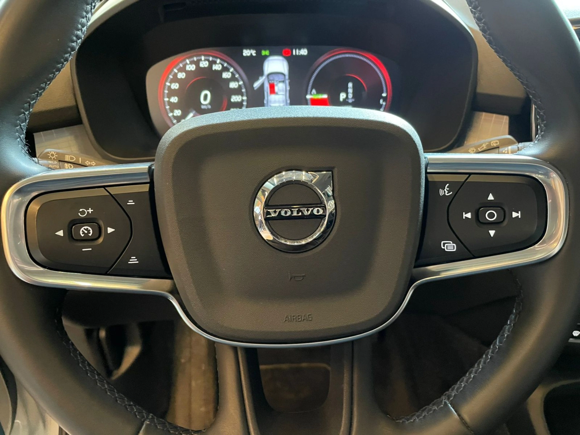 volvo XC40 1.5 T5 RECHARGE INSCRIPTION EXPRESSION GEARTRONIC 2022