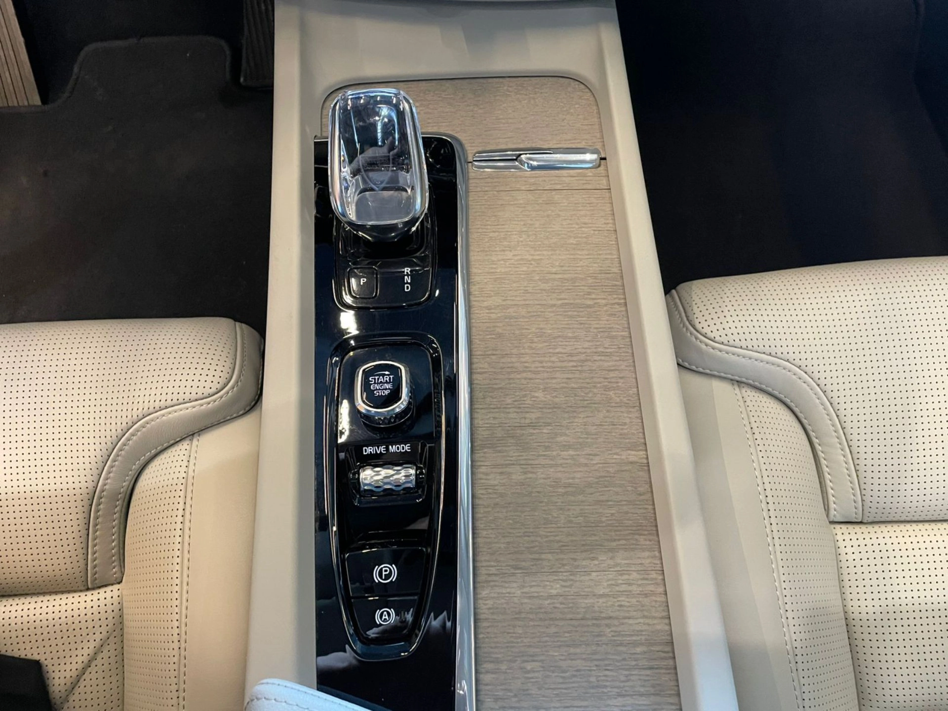 volvo XC60 2.0 T8 HYBRID INSCRIPTION AWD GEARTRONIC 2021