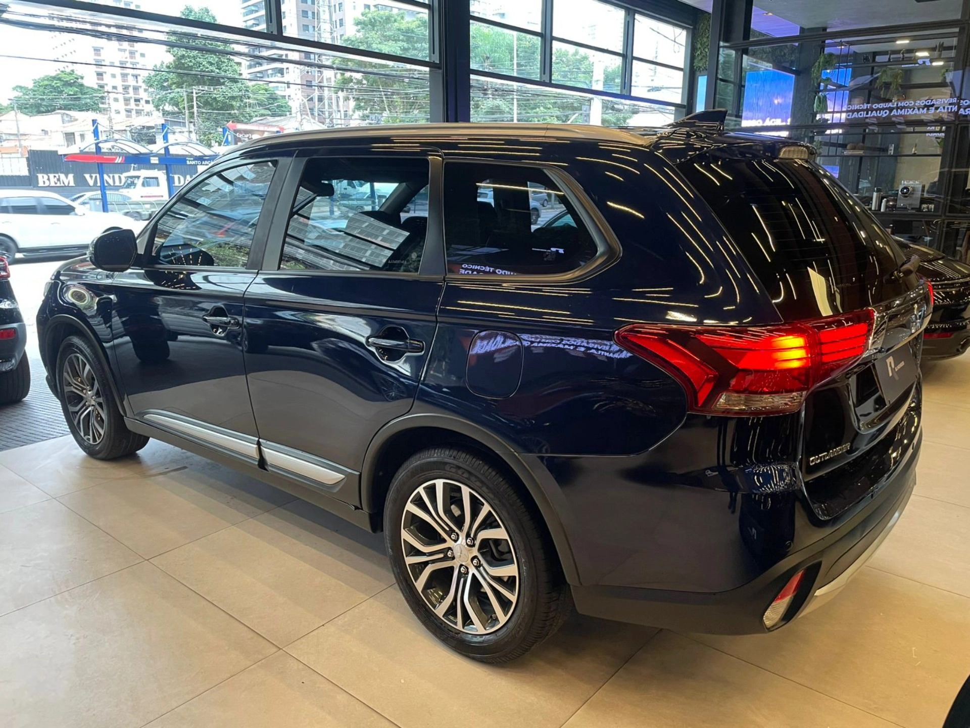 mitsubishi OUTLANDER 2.0 COMFORT 16V GASOLINA 4P AUTOMÁTICO 2018