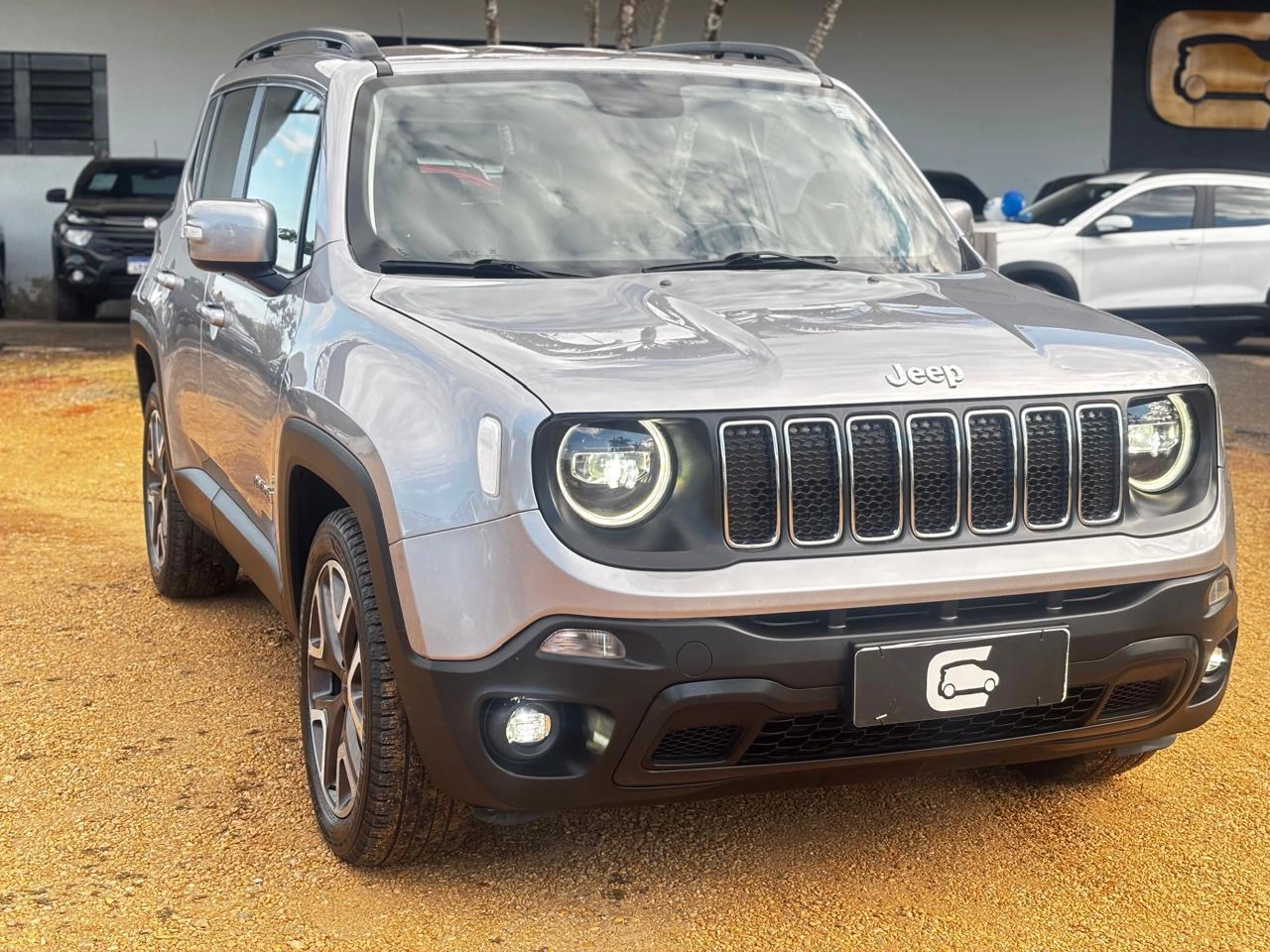 JEEP RENEGADE 1.8 16V FLEX LONGITUDE 4P AUTOMÁTICO
