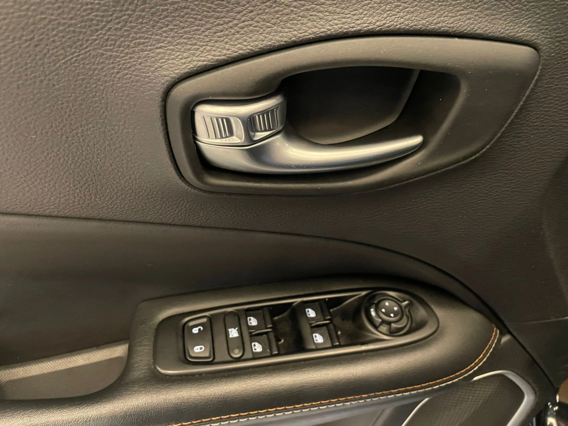 jeep COMPASS 2.0 16V FLEX LONGITUDE AUTOMÁTICO 2021