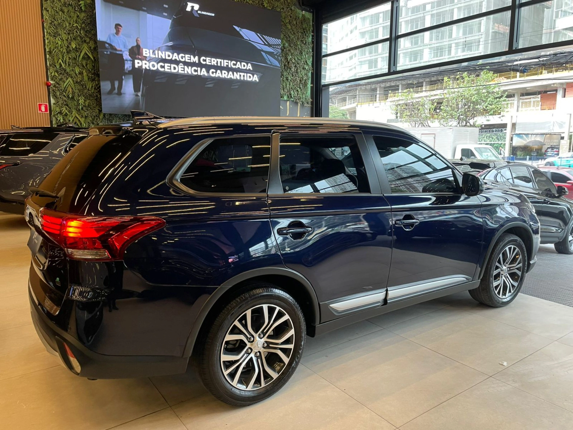 mitsubishi OUTLANDER 2.0 COMFORT 16V GASOLINA 4P AUTOMÁTICO 2018