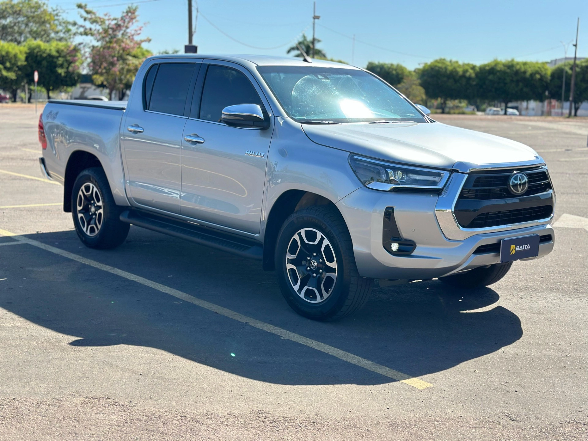 TOYOTA HILUX