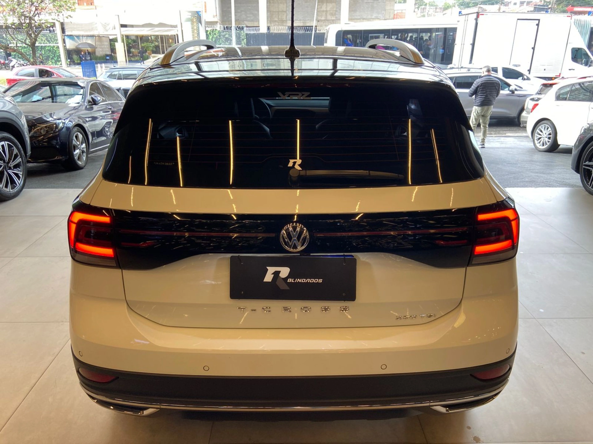 volkswagen T-CROSS 1.4 250 TSI TOTAL FLEX HIGHLINE AUTOMÁTICO 2021