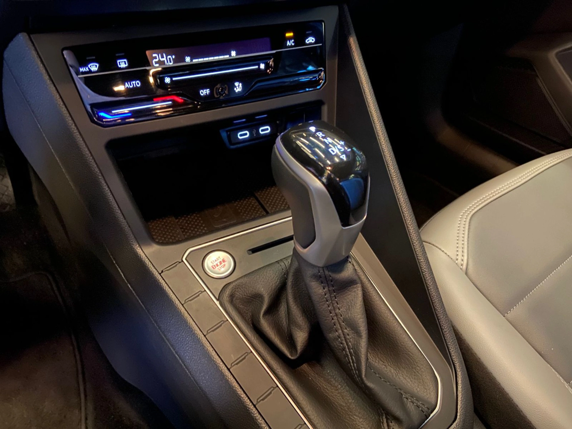 volkswagen NIVUS 1.0 200 TSI TOTAL FLEX HIGHLINE AUTOMÁTICO 2024