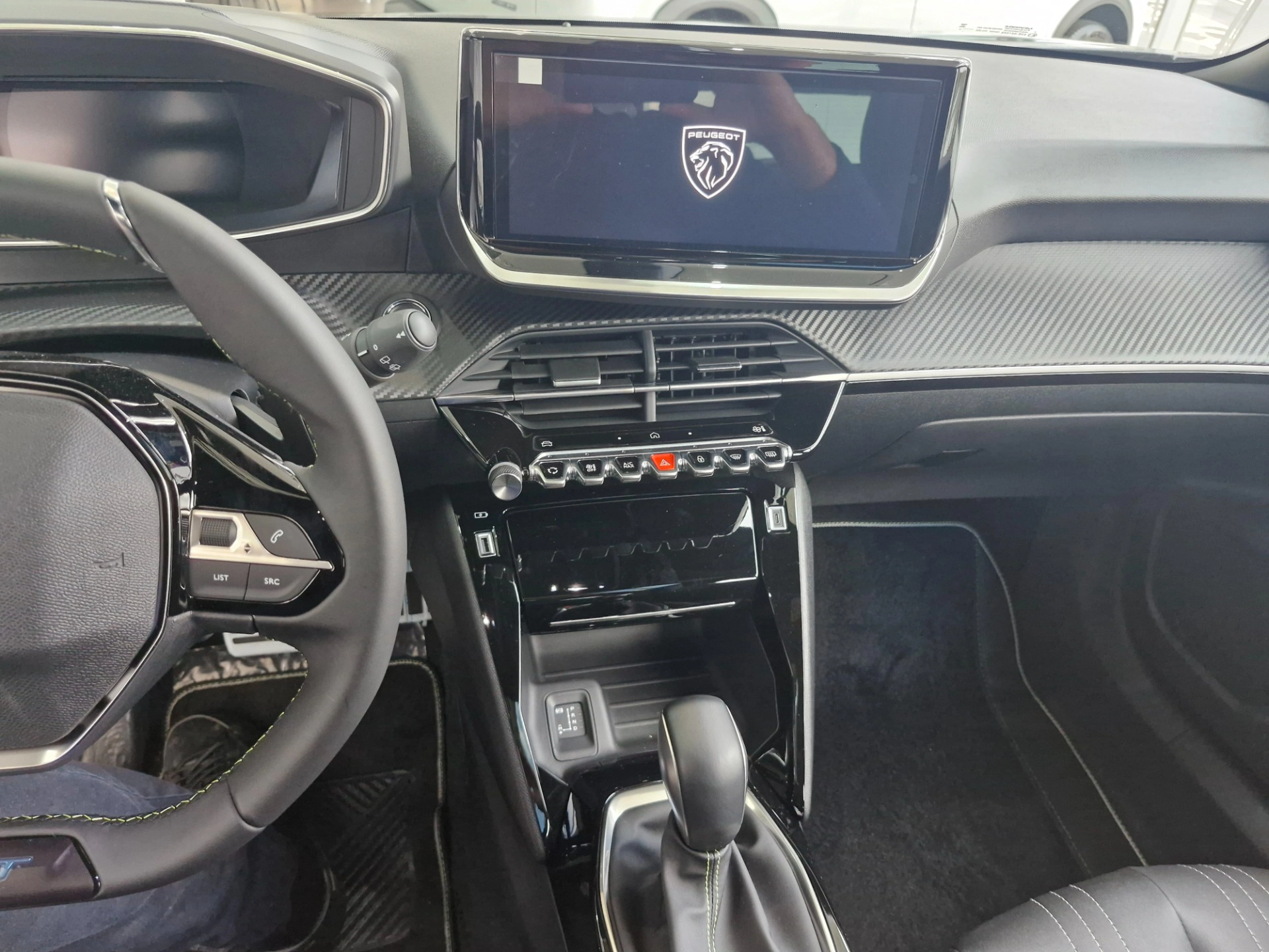 PEUGEOT-2008-1.0 TURBO 200 FLEX GT CVT