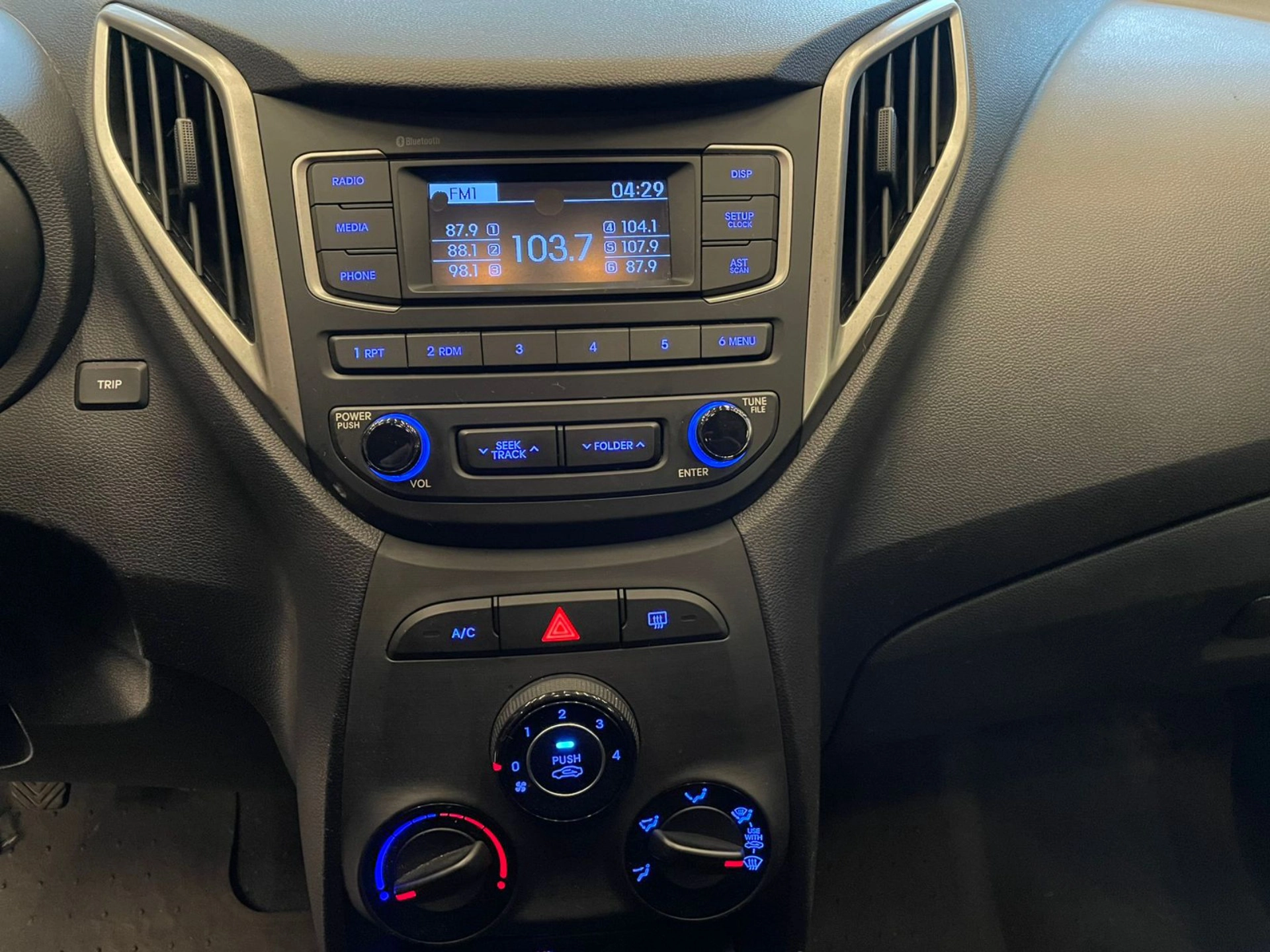 hyundai HB20 1.0 UNIQUE 12V FLEX 4P MANUAL 2019