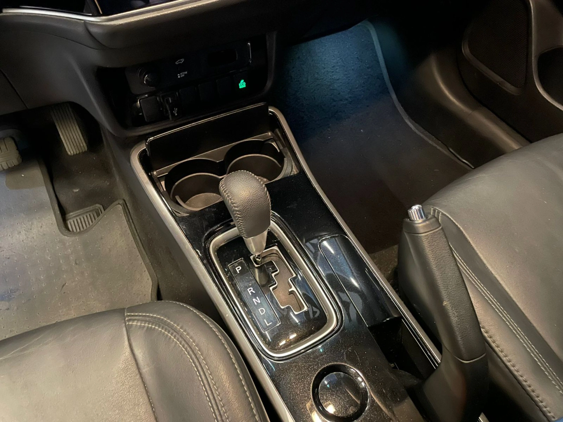 mitsubishi OUTLANDER 2.0 MIVEC GASOLINA HPE AUTOMÁTICO 2021