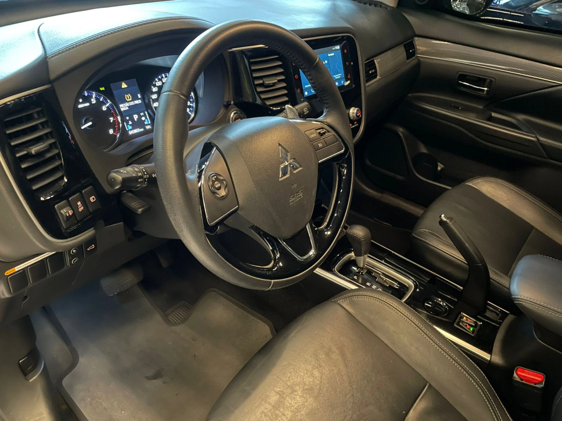 mitsubishi OUTLANDER 2.0 MIVEC GASOLINA HPE AUTOMÁTICO 2021