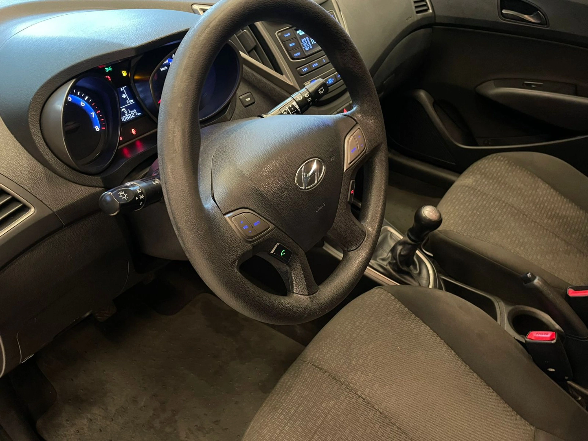 hyundai HB20 1.0 UNIQUE 12V FLEX 4P MANUAL 2019
