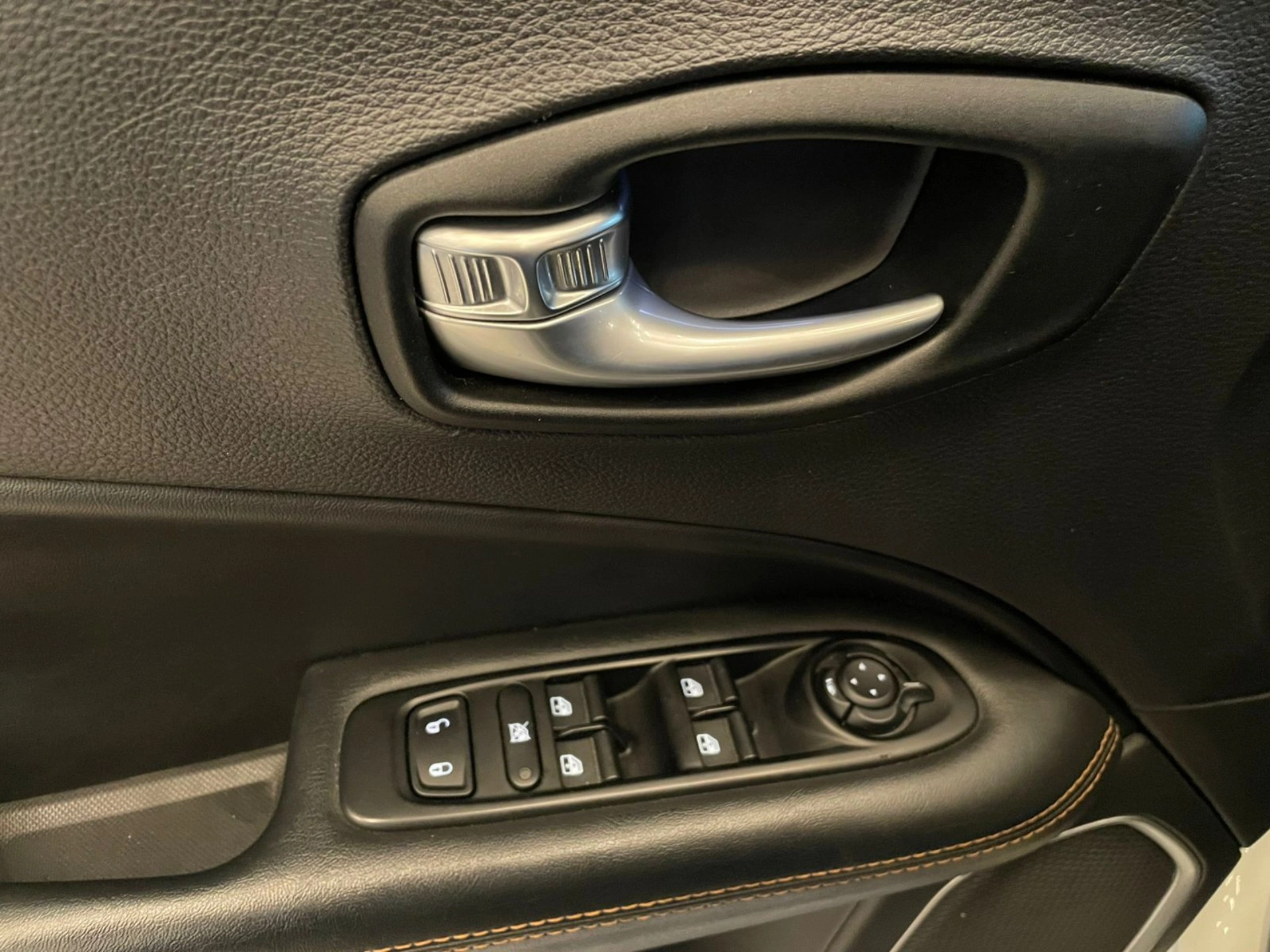jeep COMPASS 2.0 16V DIESEL LIMITED 4X4 AUTOMÁTICO 2021