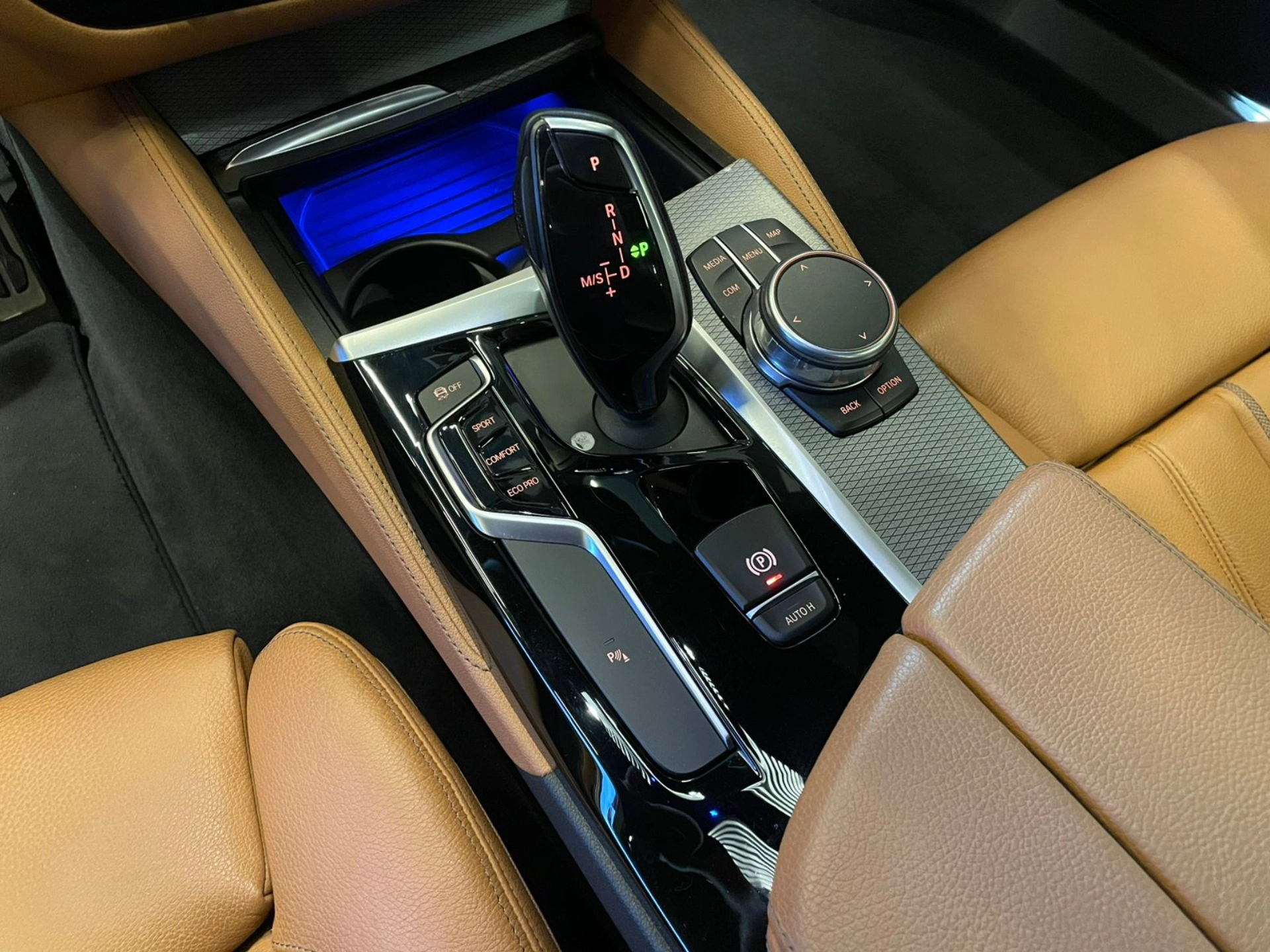 bmw 530I 2.0 16V TURBO GASOLINA M SPORT AUTOMÁTICO 2018