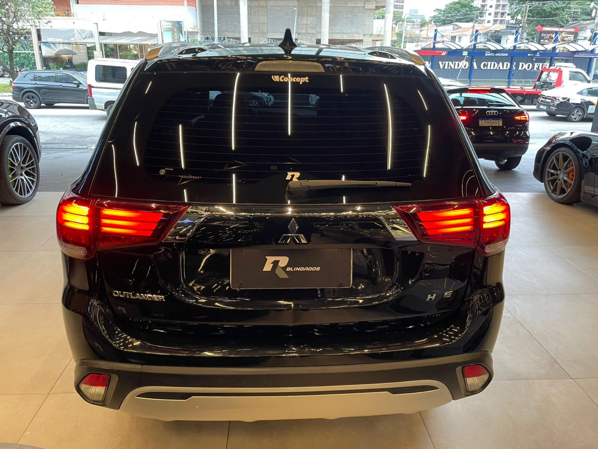 mitsubishi OUTLANDER 2.0 MIVEC GASOLINA HPE AUTOMÁTICO 2021