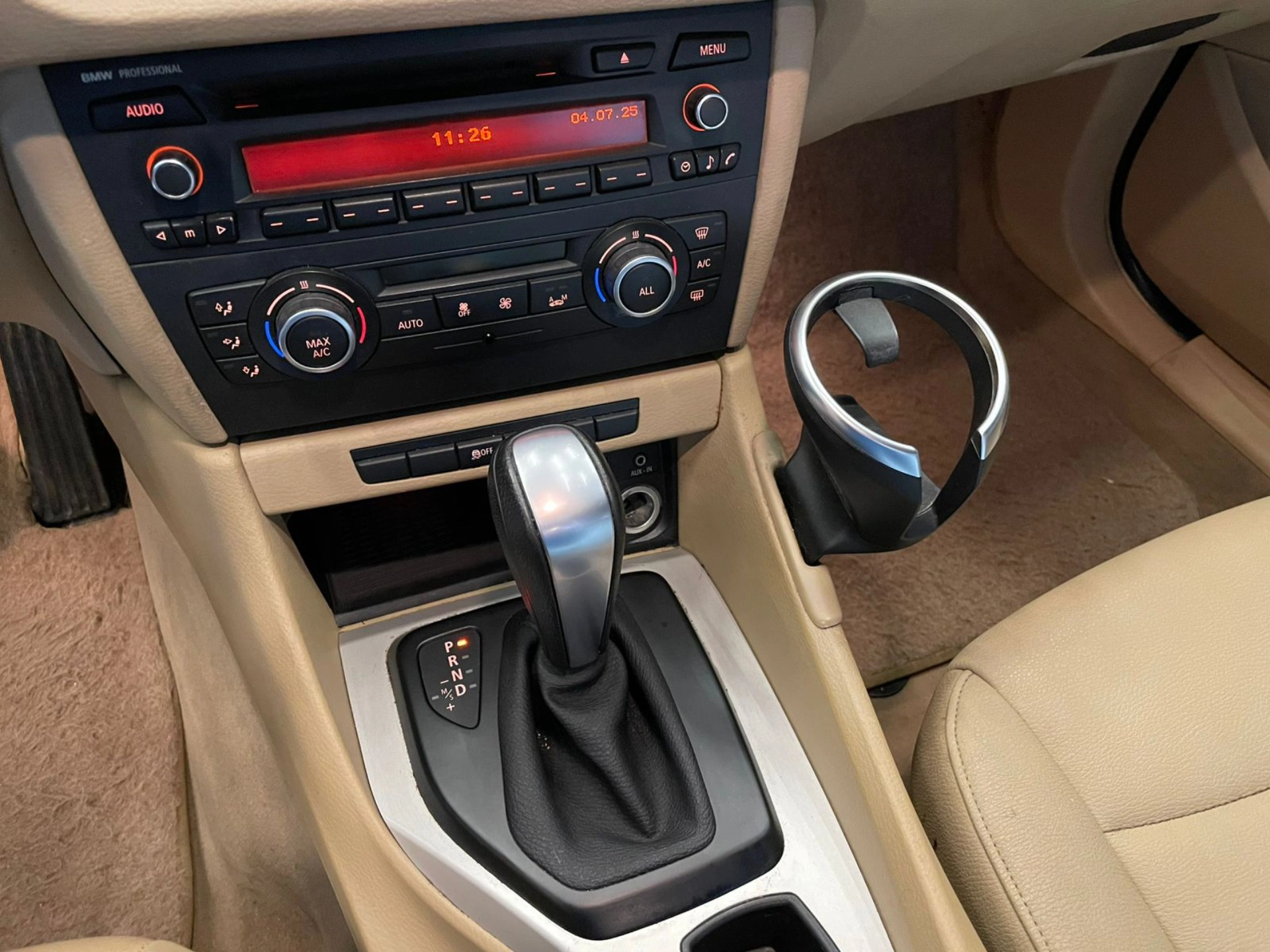 bmw X1 2.0 16V GASOLINA SDRIVE18I 4P AUTOMÁTICO 2014