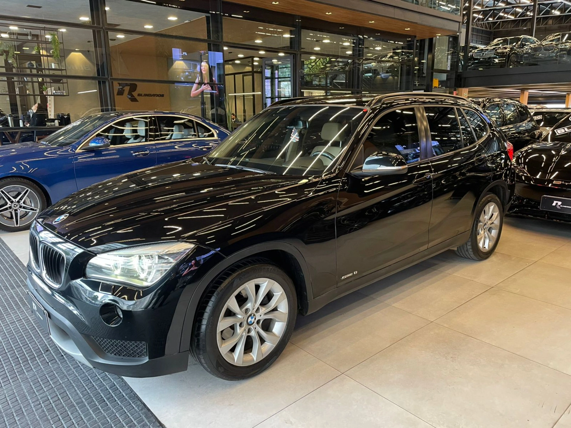 bmw X1 2.0 16V GASOLINA SDRIVE18I 4P AUTOMÁTICO 2014