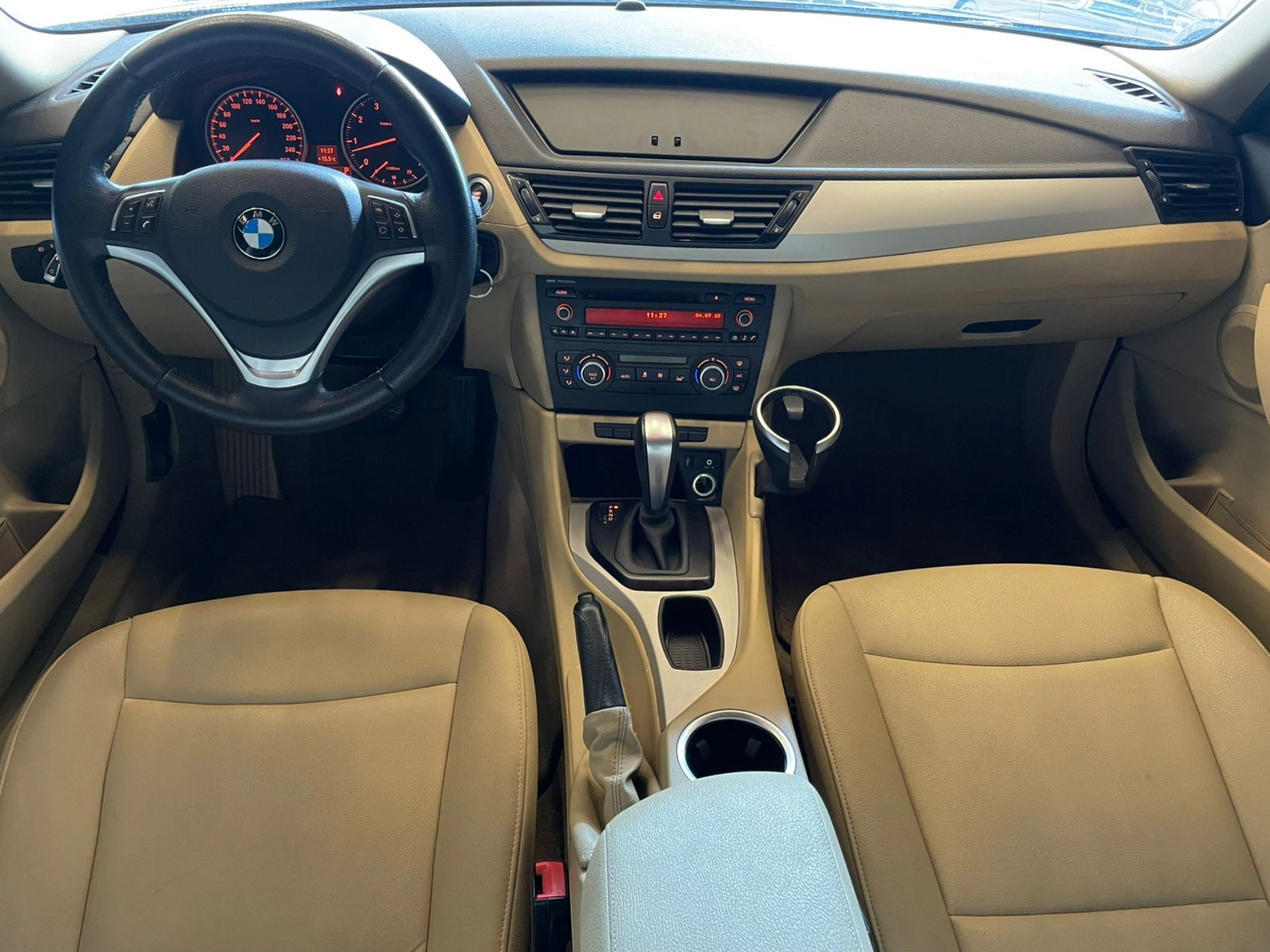 bmw X1 2.0 16V GASOLINA SDRIVE18I 4P AUTOMÁTICO 2014
