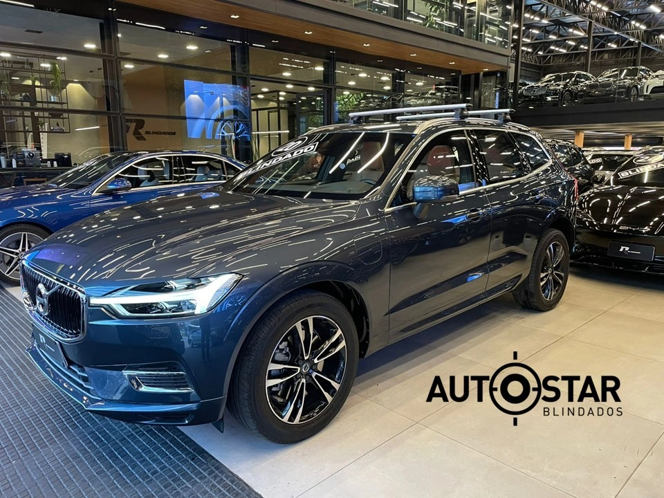 volvo XC60 2.0 T8 HYBRID MOMENTUM AWD GEARTRONIC 2020 volvo XC60 2.0 T8 HYBRID MOMENTUM AWD GEARTRONIC 2020