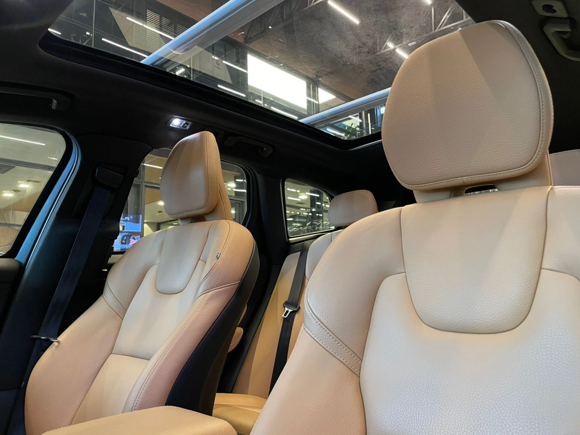 volvo XC60 2.0 T8 HYBRID MOMENTUM AWD GEARTRONIC 2020