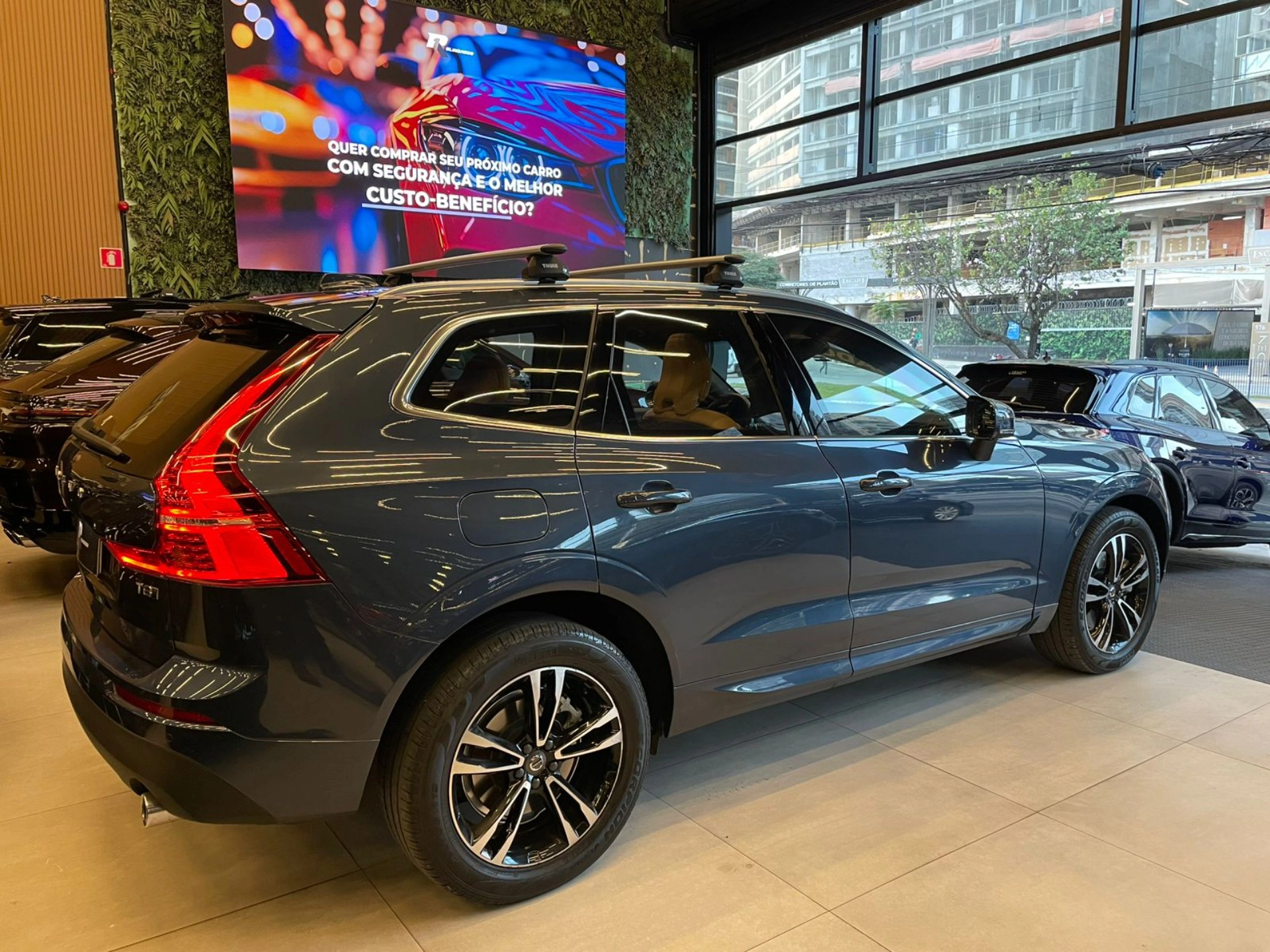 volvo XC60 2.0 T8 HYBRID MOMENTUM AWD GEARTRONIC 2020